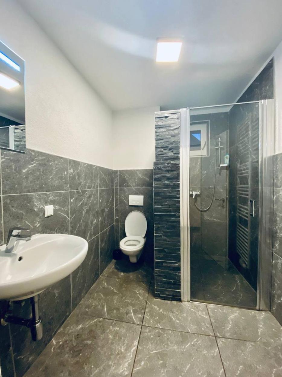 Homestay Tripel In Floridsdorf Area