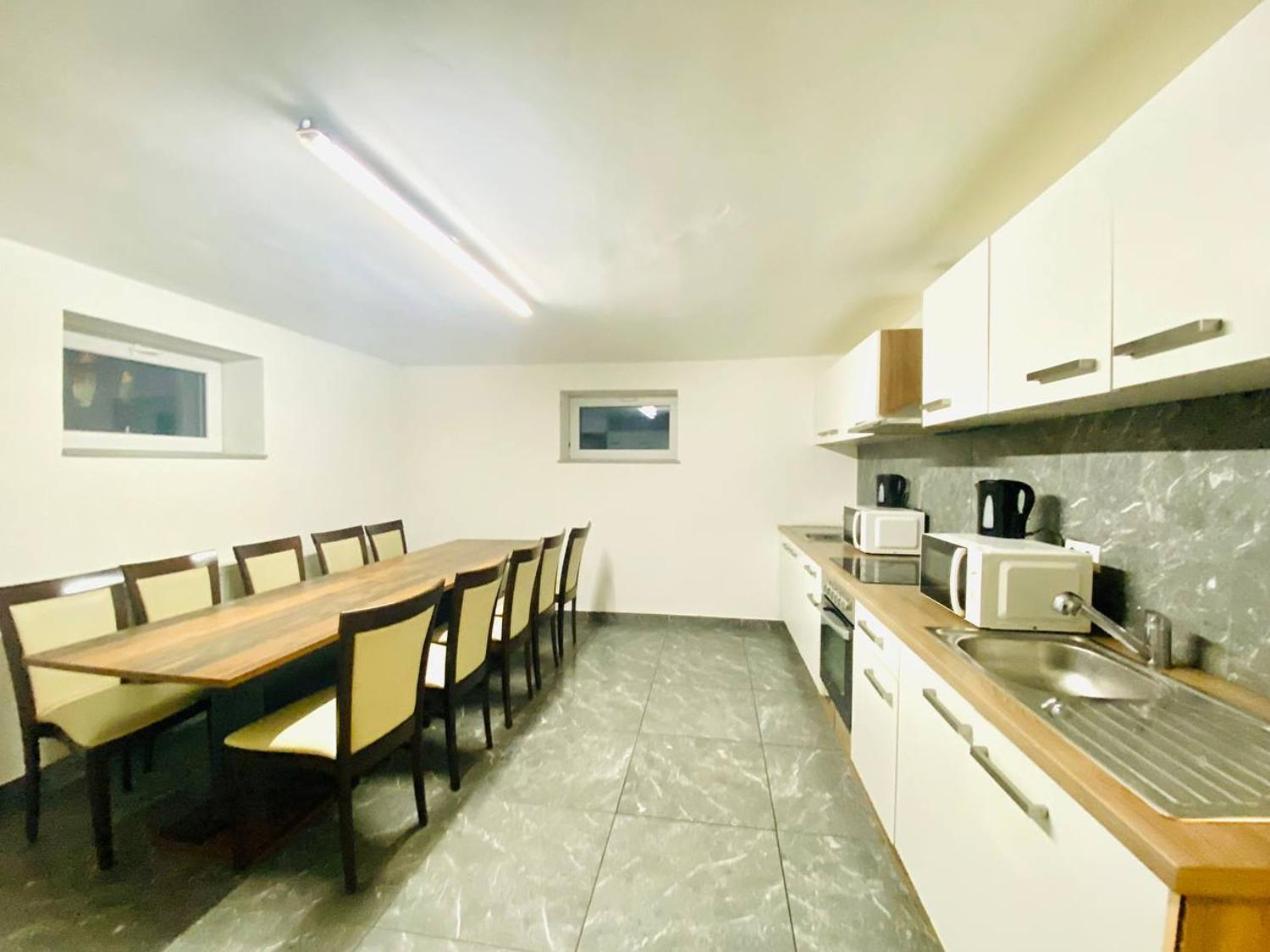 Homestay Tripel In Floridsdorf Area