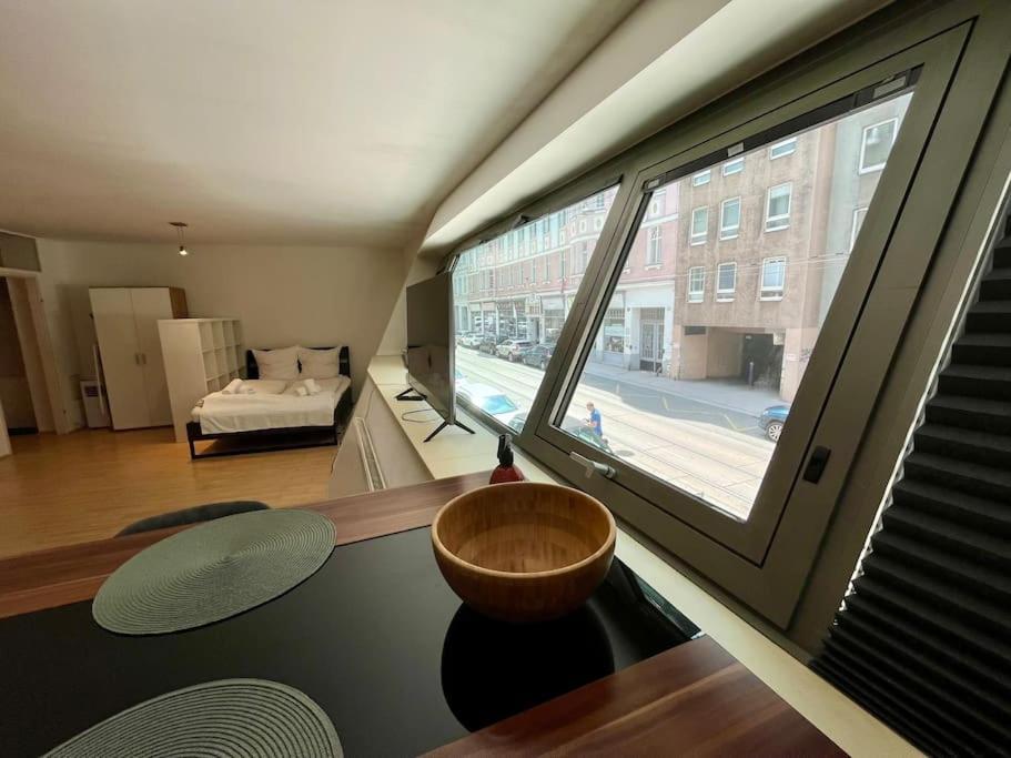 Spacious In The Popular 7th District Wien