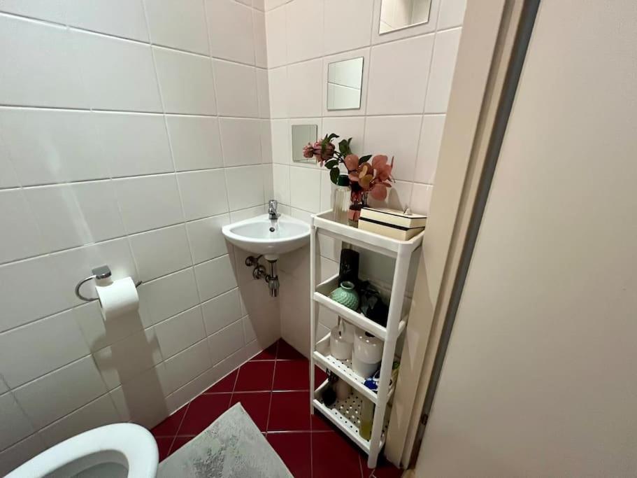 Spacious In The Popular 7th District
