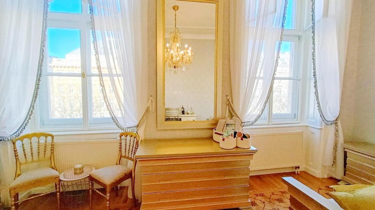 Apartamento Luxurious In Center Kn Viena