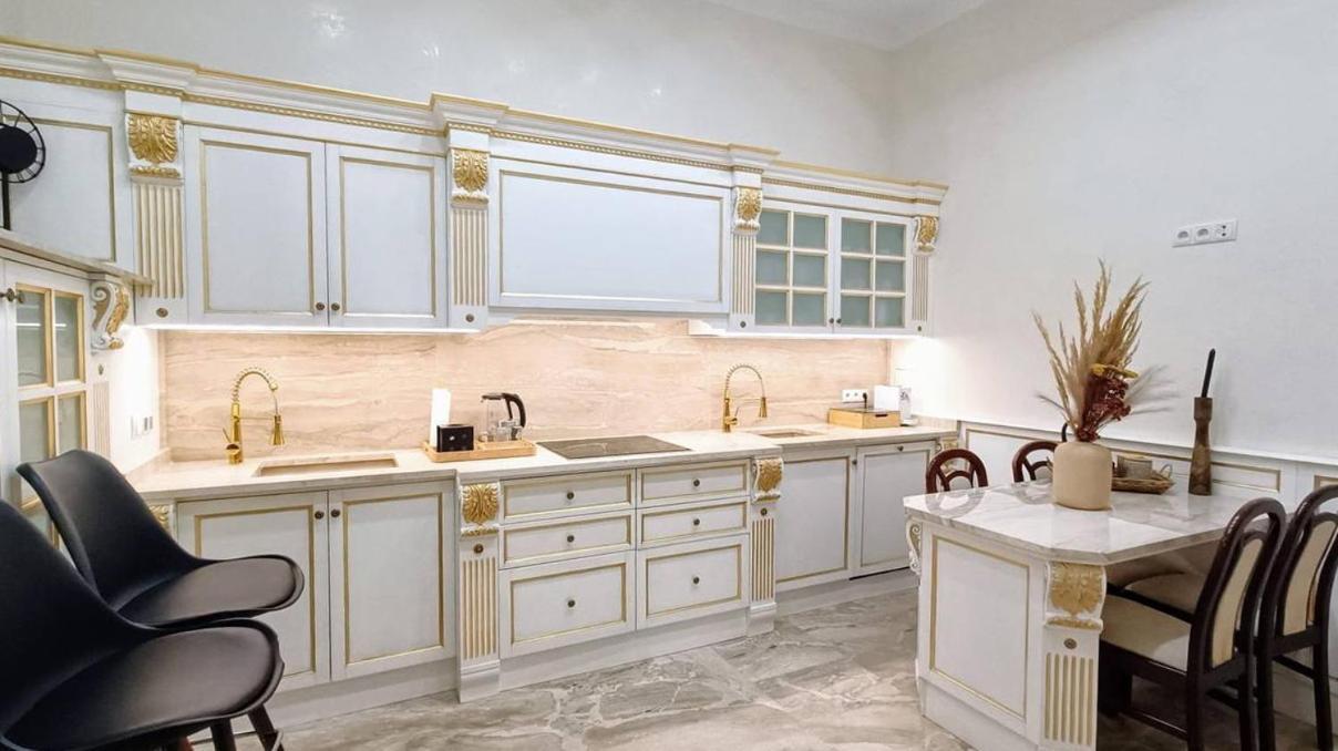 Luxurious In Center Kn Vienna