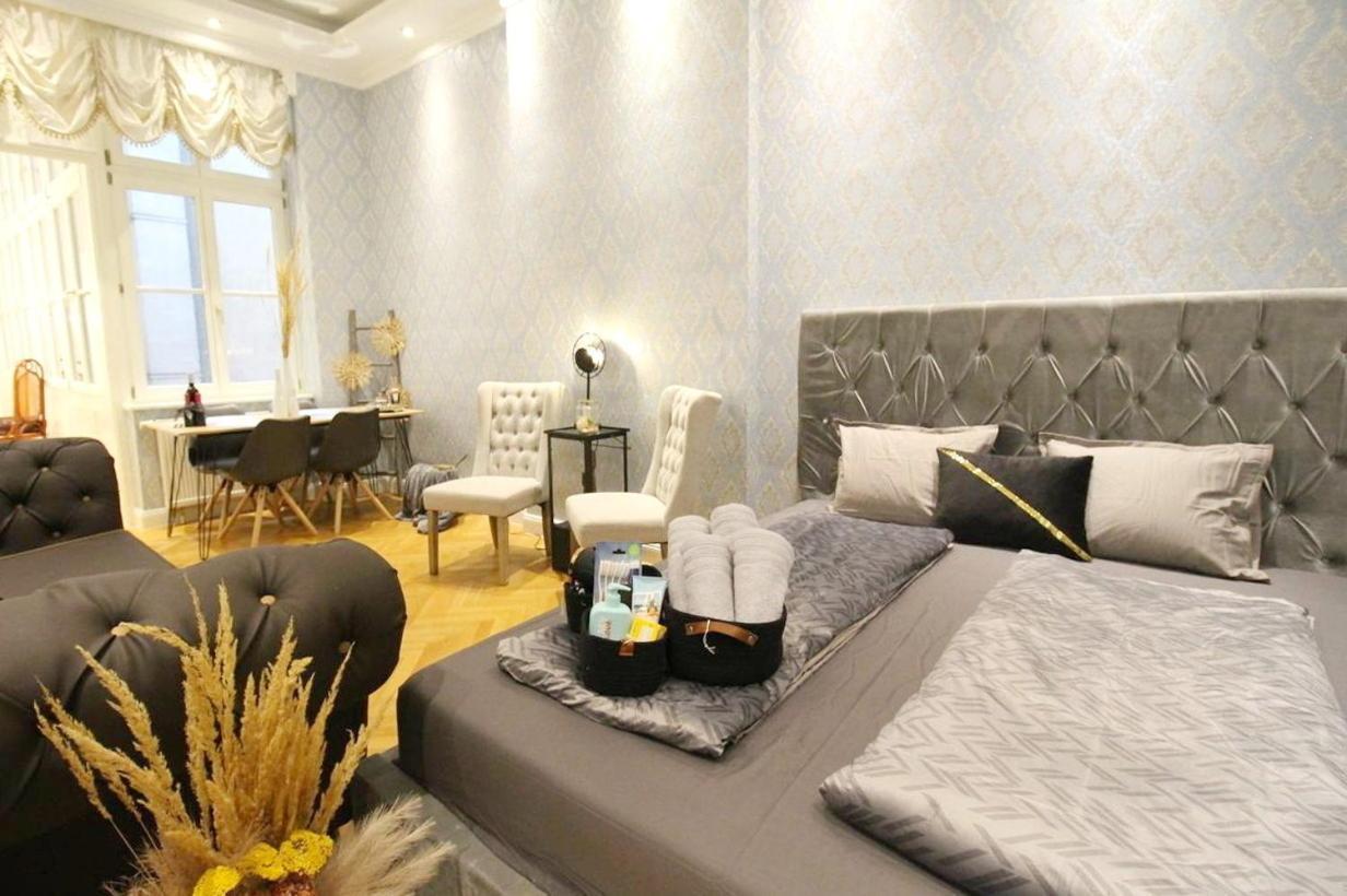 Luxurious In Center Kn Viena