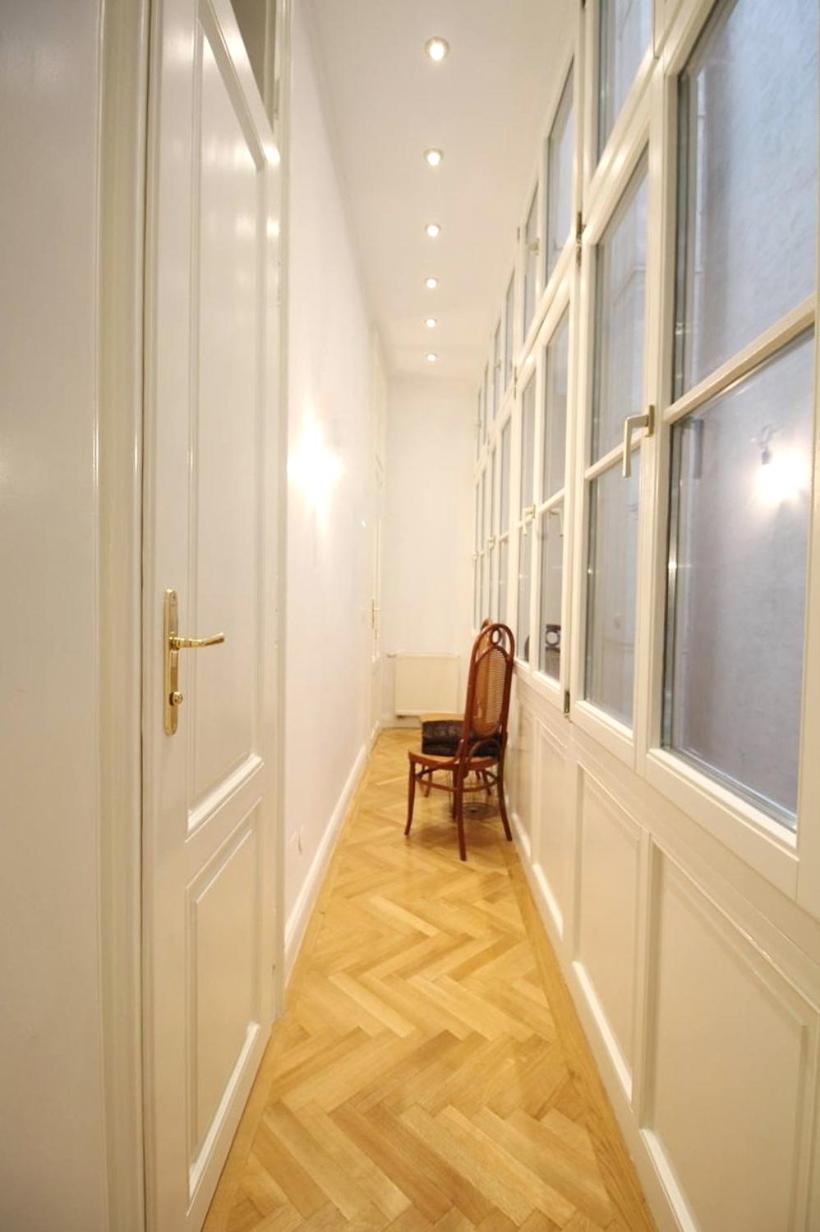 Luxurious In Center Kn Apartment Vienna