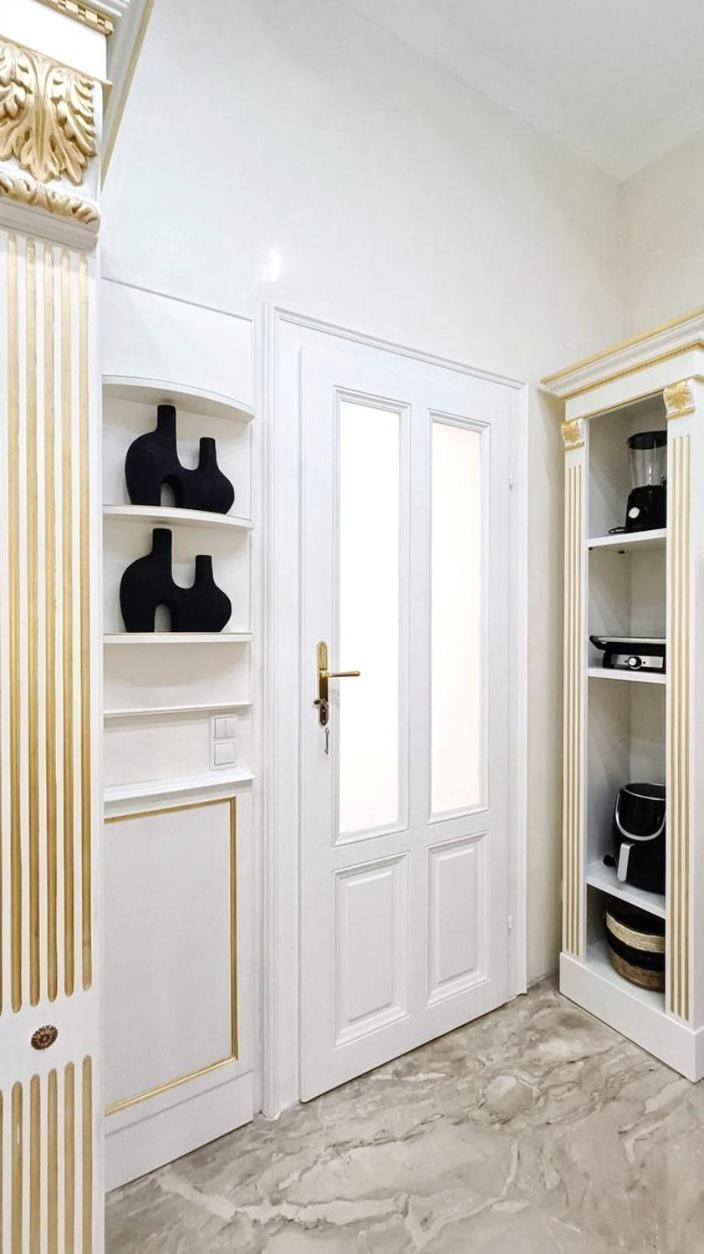 Luxurious In Center Kn Apartment Vienna