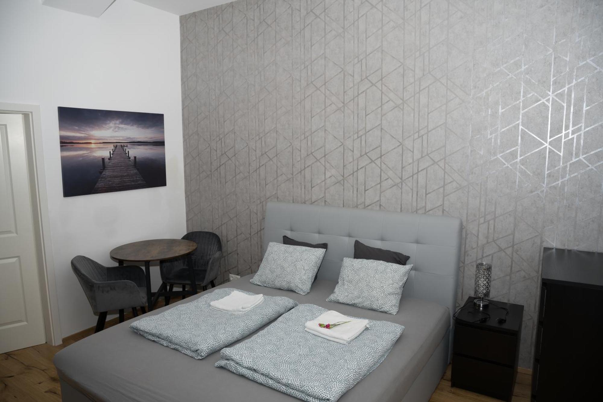 Apartment 2 *