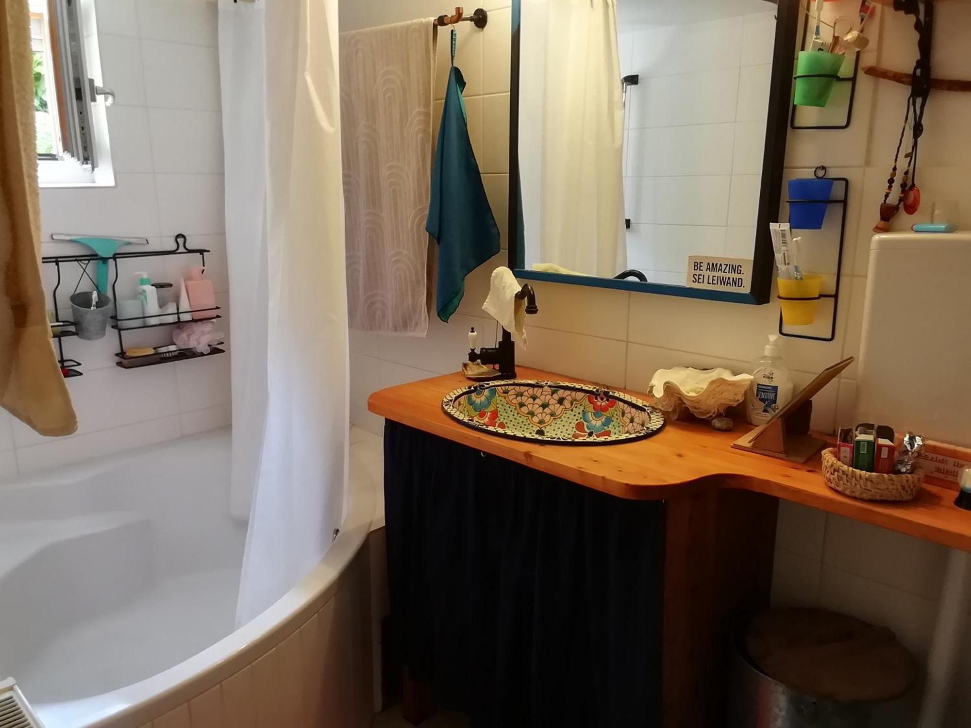 Cosy In House With Garden Homestay