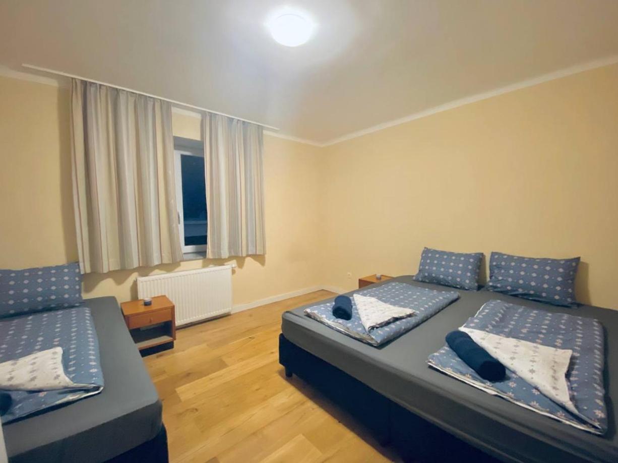 Tripel In Floridsdorf Area Homestay Vienna