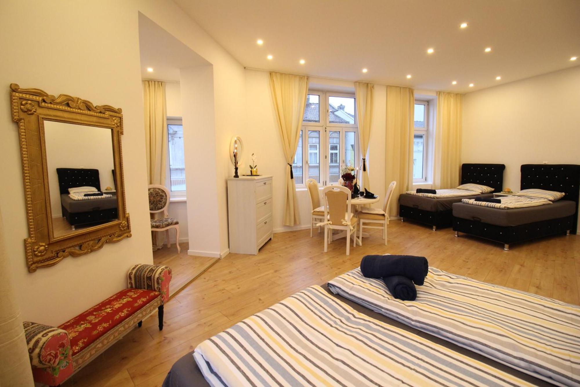 Comfortable In The Alterlaa Area Lv4 Wien