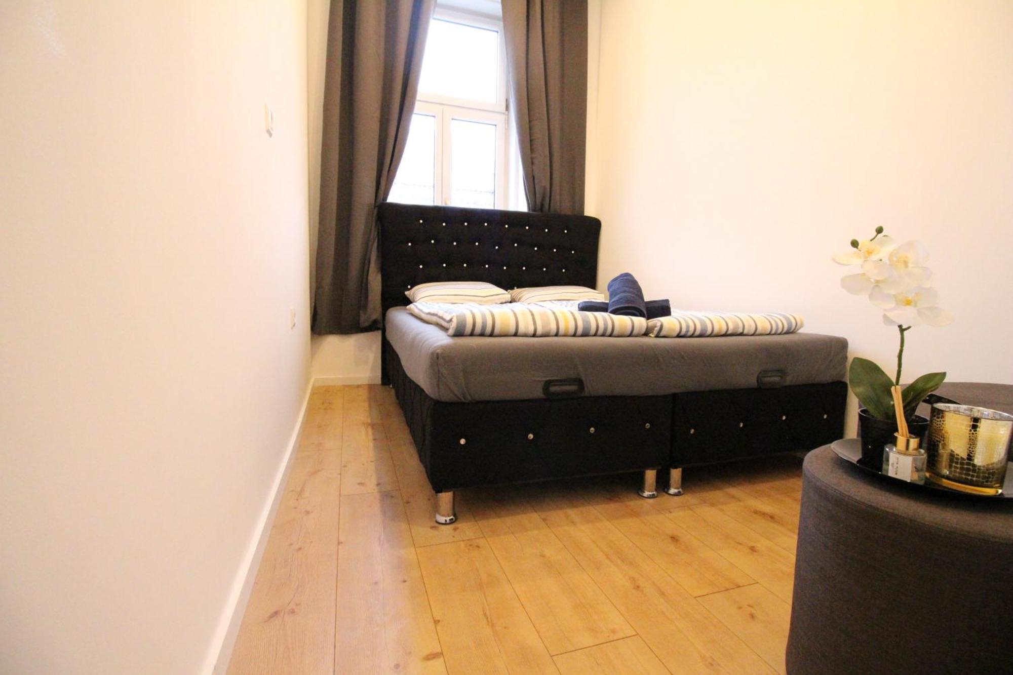 Comfortable In The Alterlaa Area Lv4 Privatunterkunft *