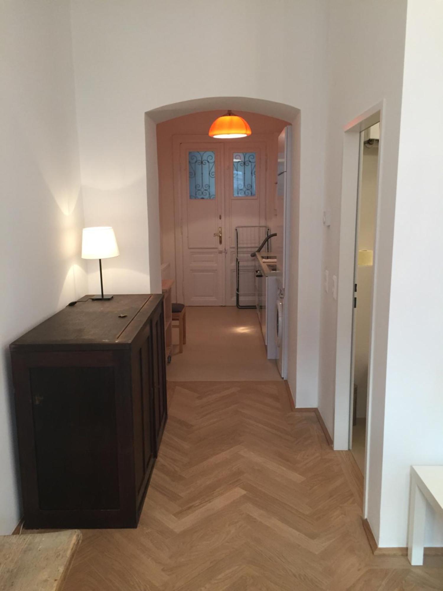 Small 1150 2 Vienna