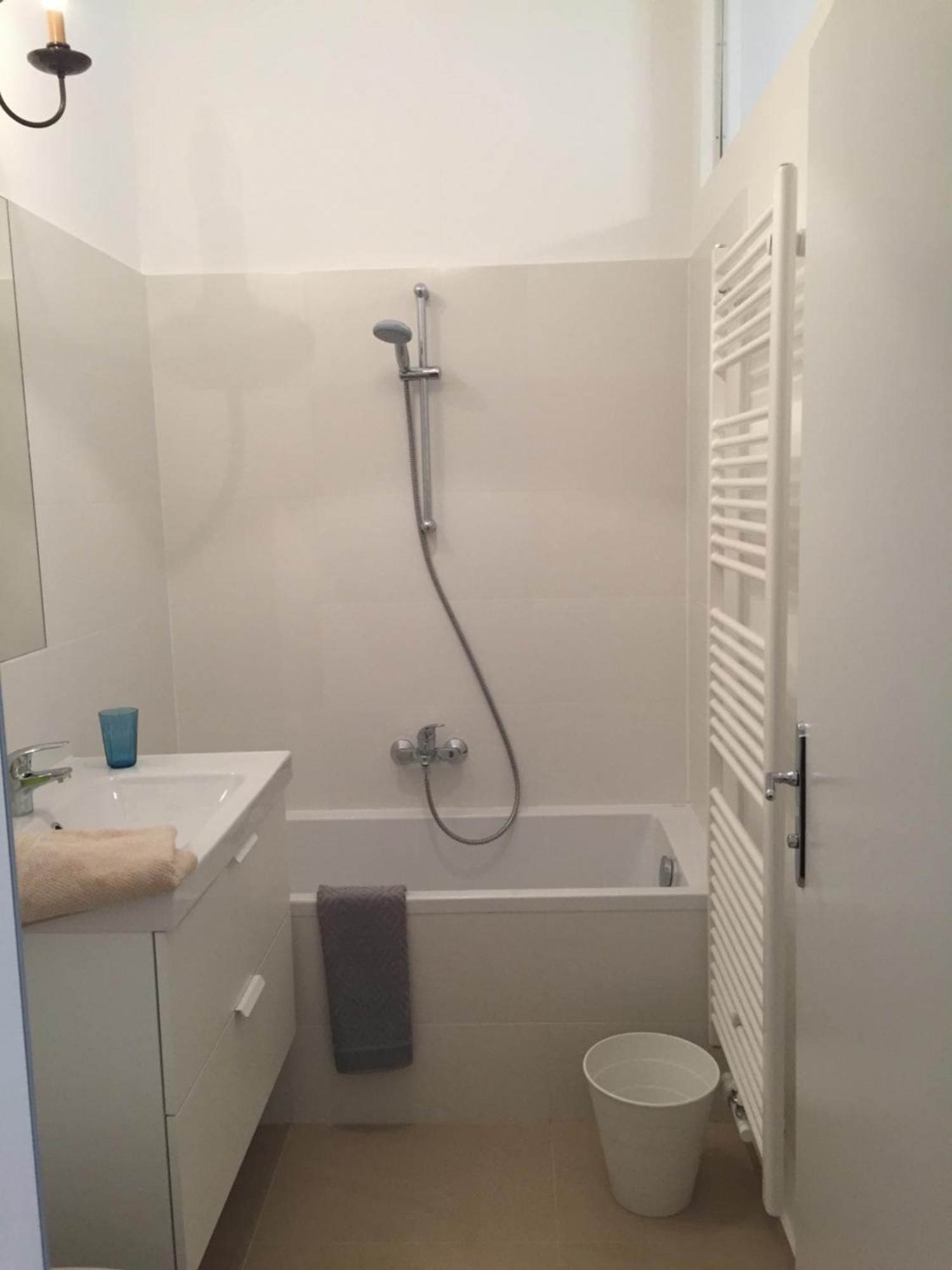 Small 1150 2 Apartment Vienna