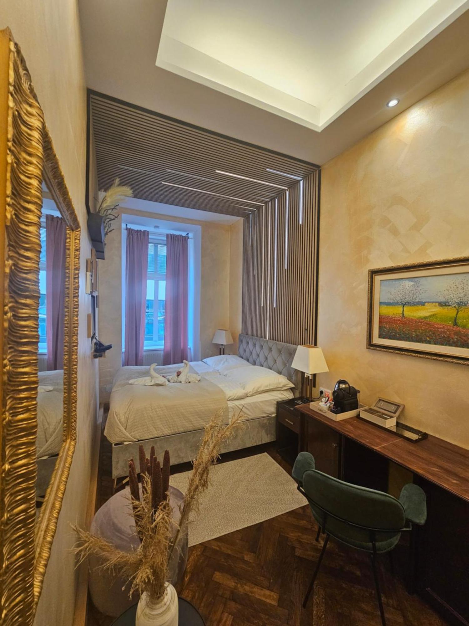 Urban Boutique Hotel Hotel