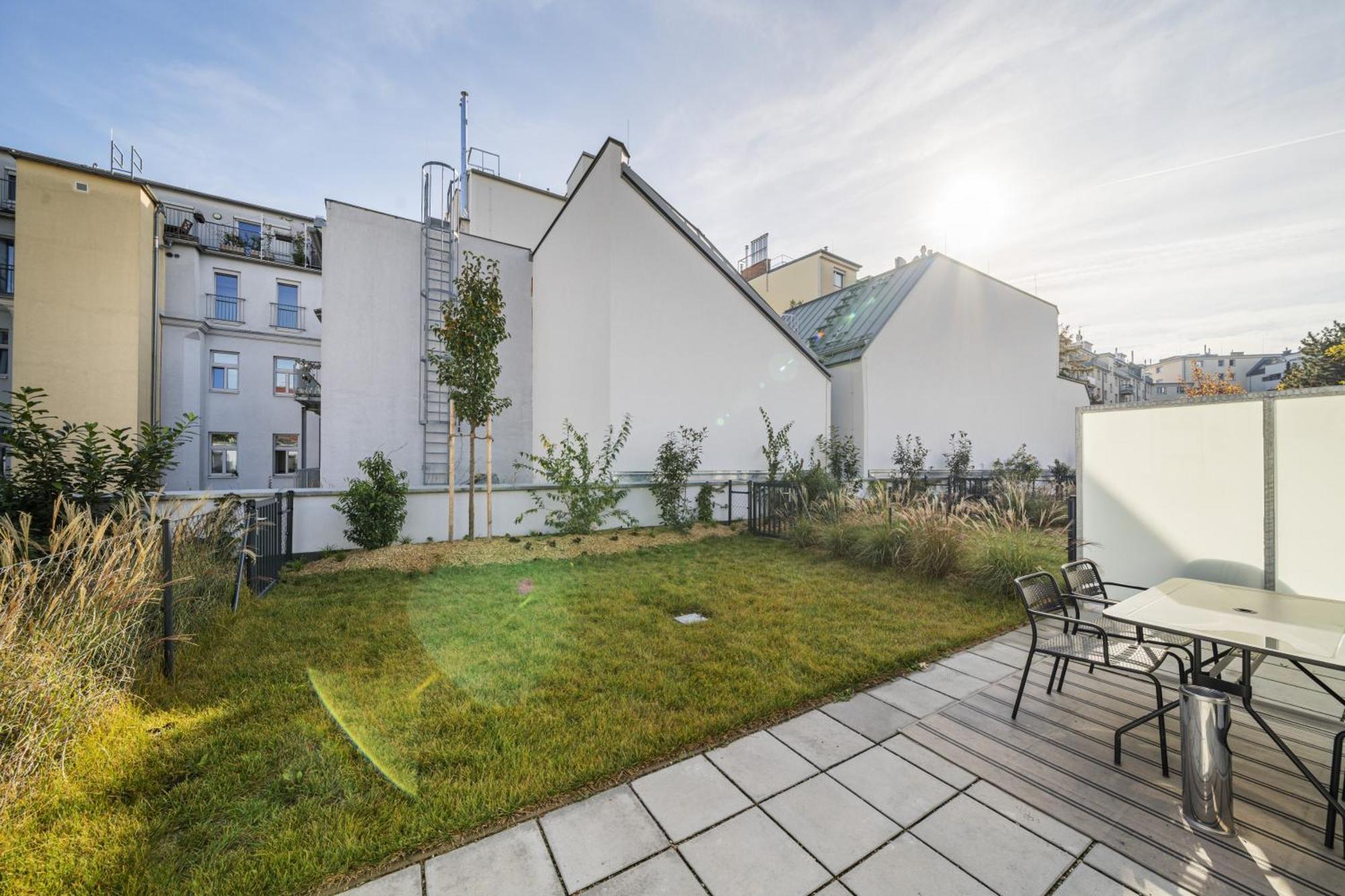 Aparthotel Arbio I Liv's Place Lux