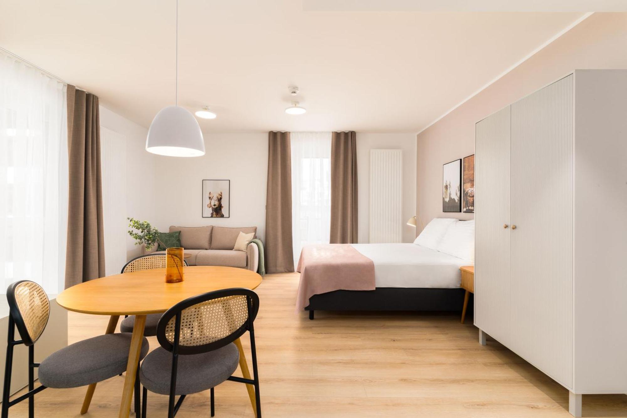 Limehome Favoritenstr.