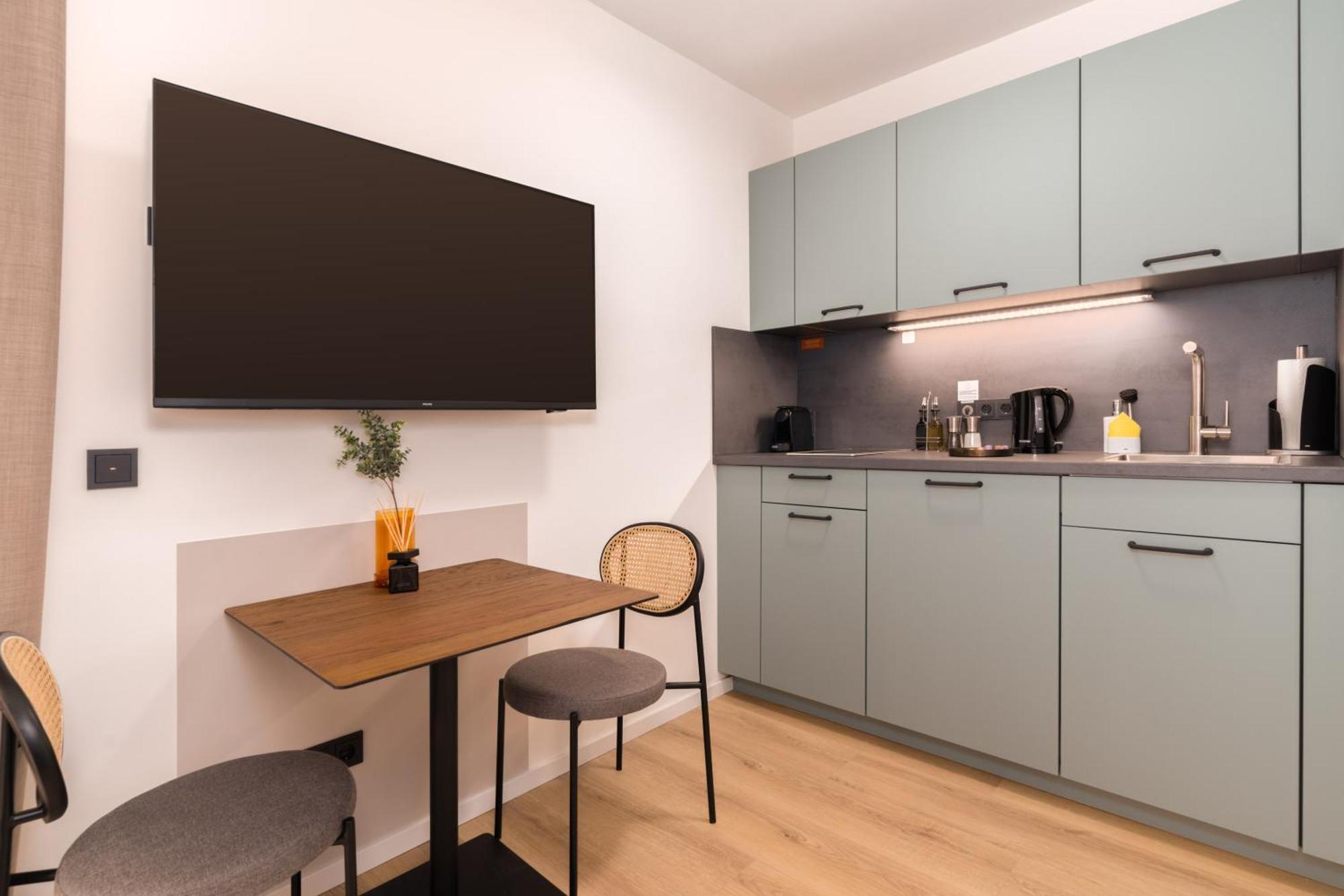 Limehome Favoritenstr. Apartment *