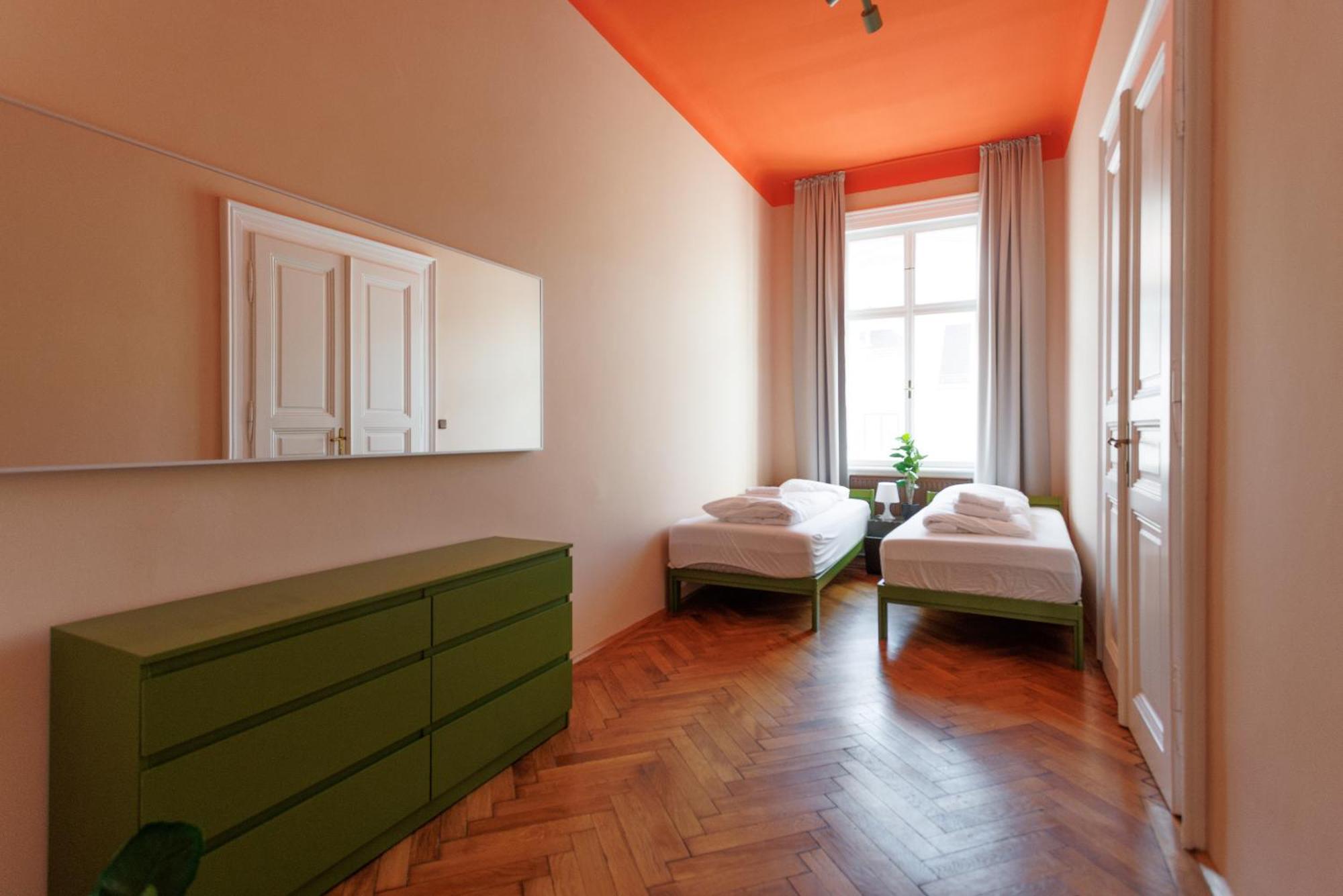 4ty3 - Stadtpark Is Calling Apartamento Viena