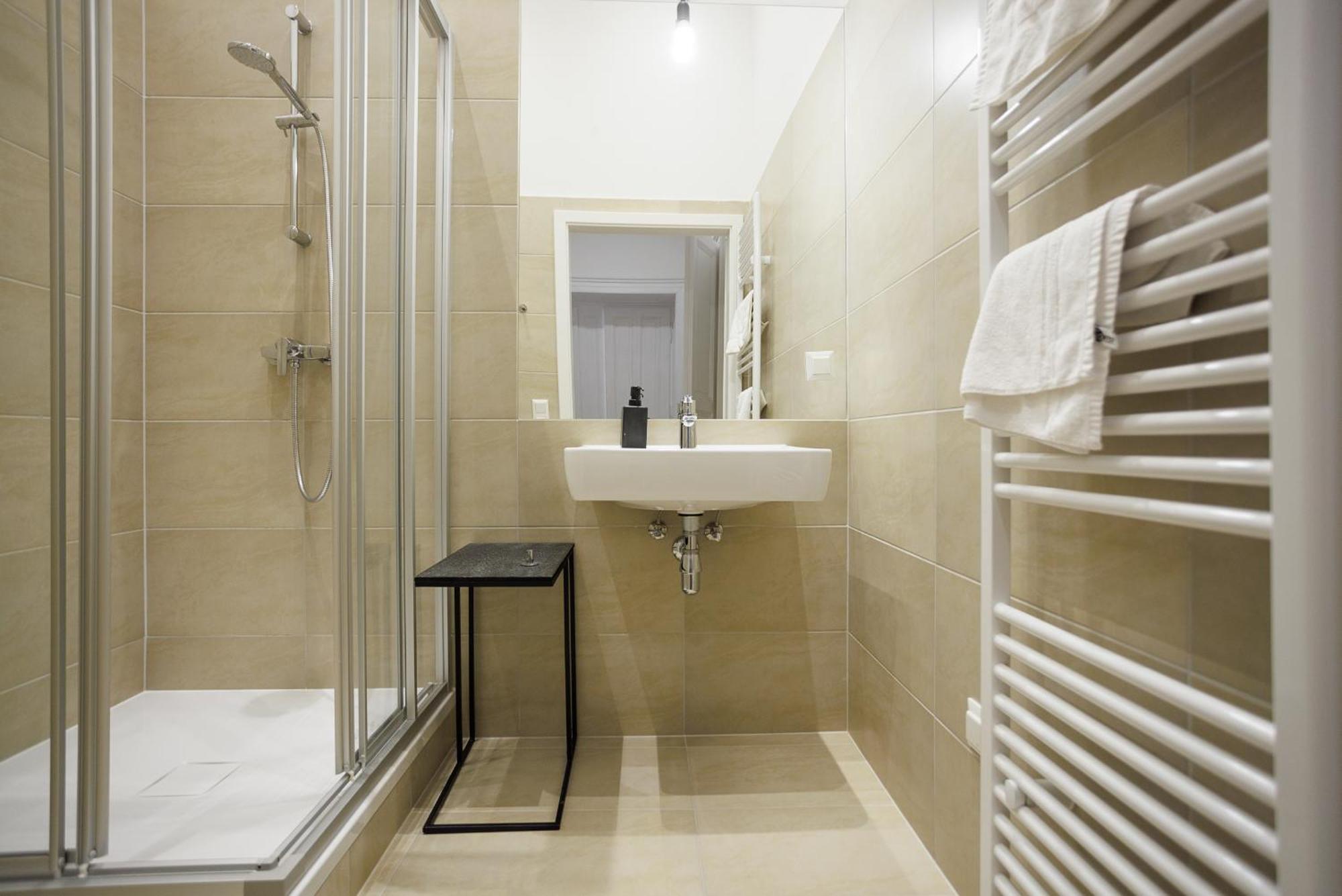 4ty3 - Stadtpark Is Calling Apartamento