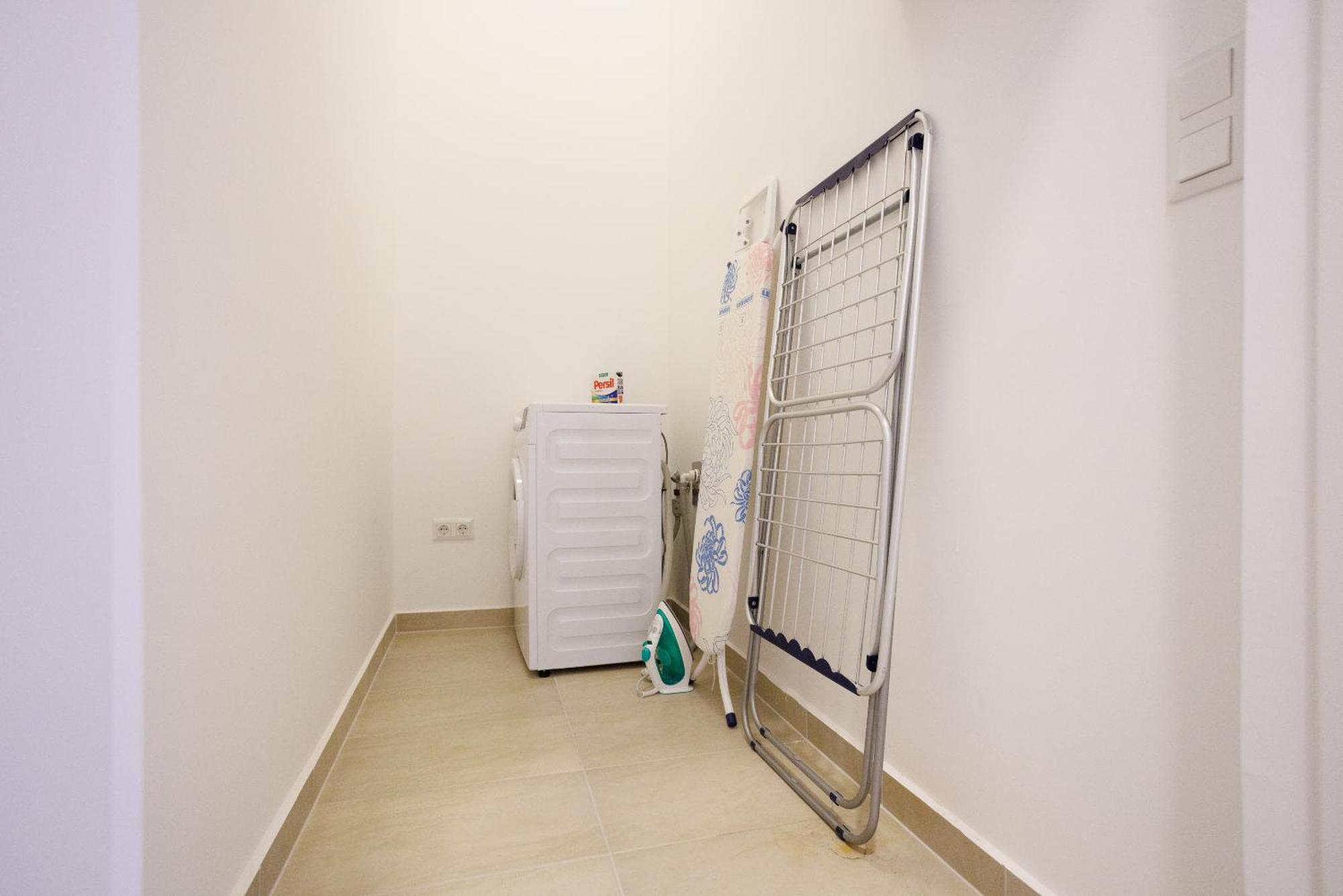 4ty3 - Stadtpark Is Calling Apartamento *