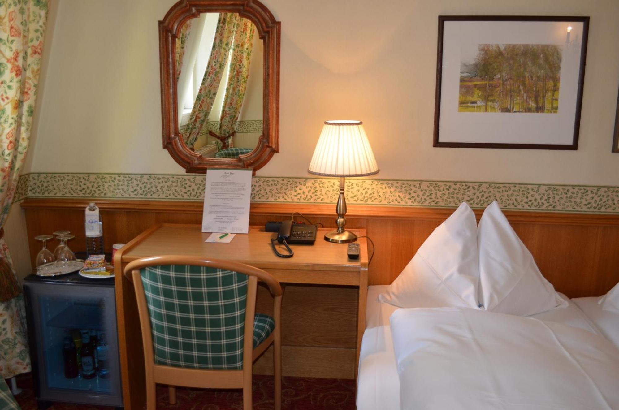 Jaeger - Family Tradition Since 1911 Hotel