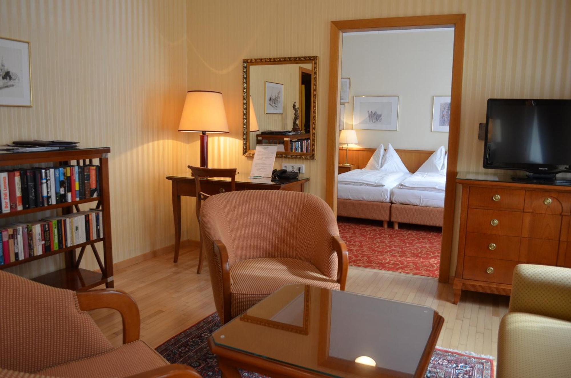 Jaeger - Family Tradition Since 1911 Hotel 4*