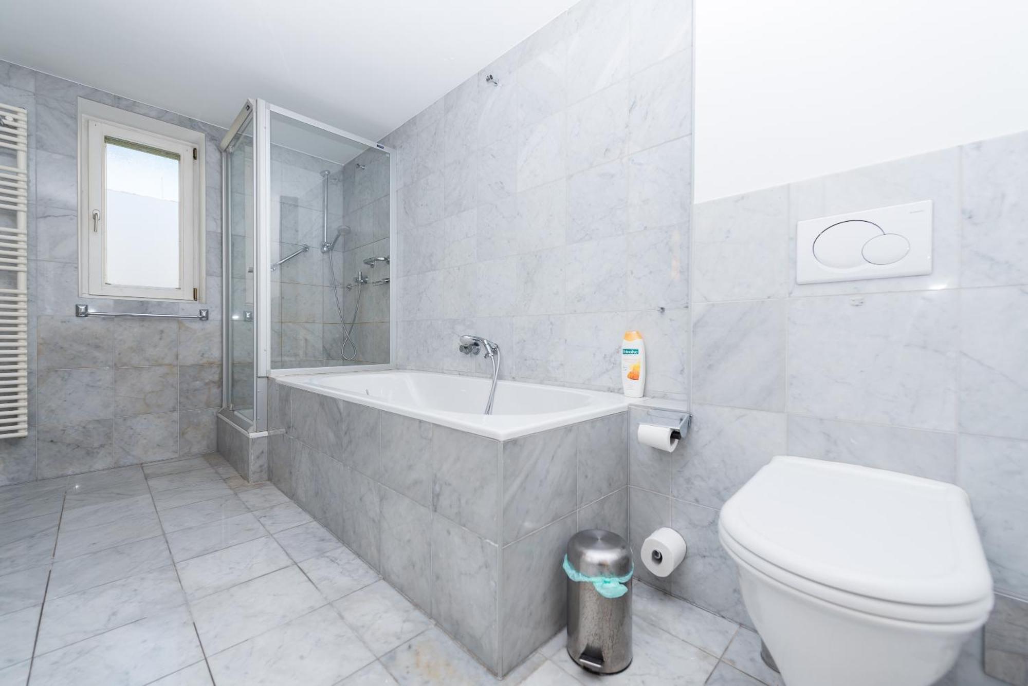 Apartments Next To Vienna Stateopera With Aircondition *