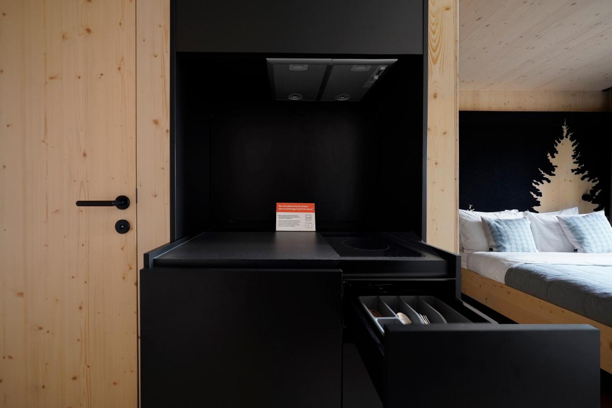 Numa Wood Aparthotel