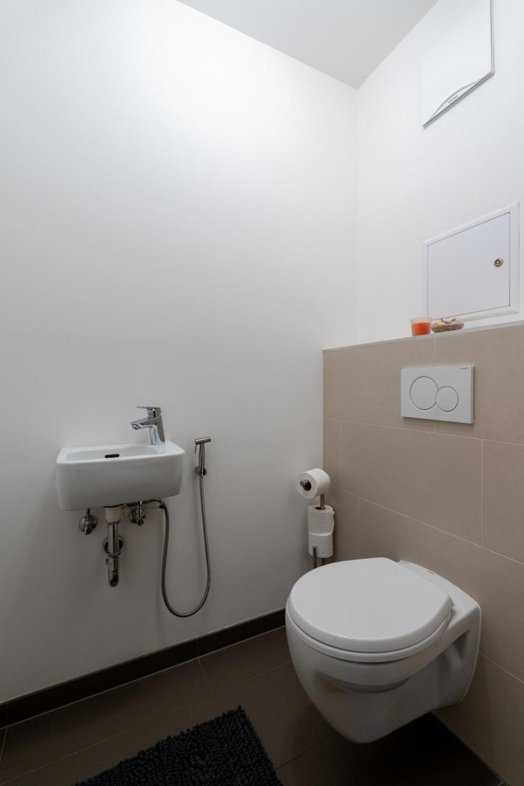 Near Gorgeous With A Balcony Apartment Vienna