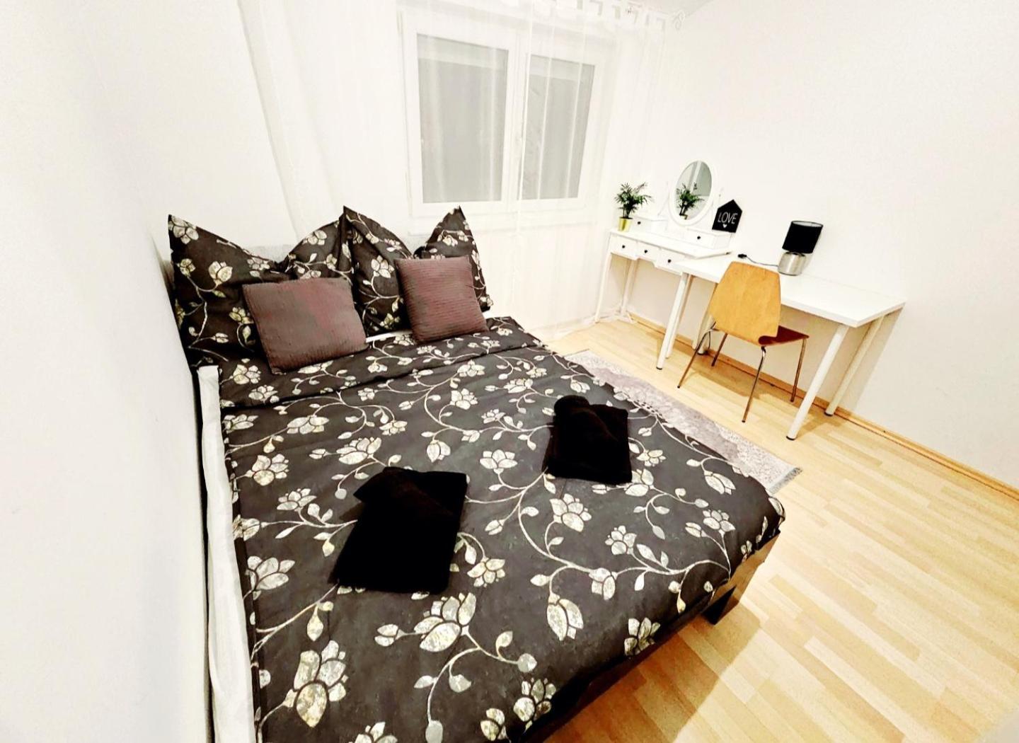 With Pool - Big Garden - Barbecue - Free Parking Vienna