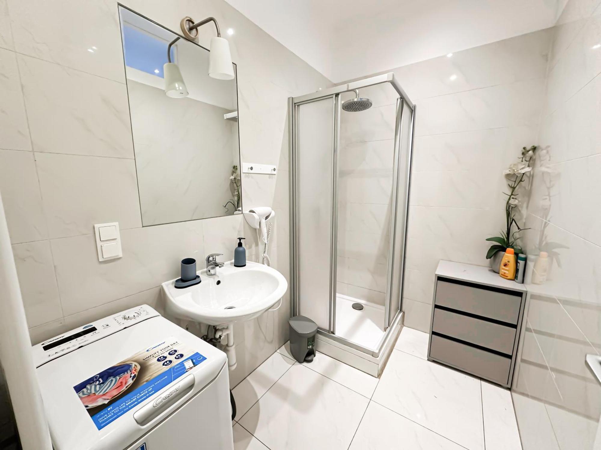 Privatunterkunft Cozy In Brigittenau Area Mm29 *