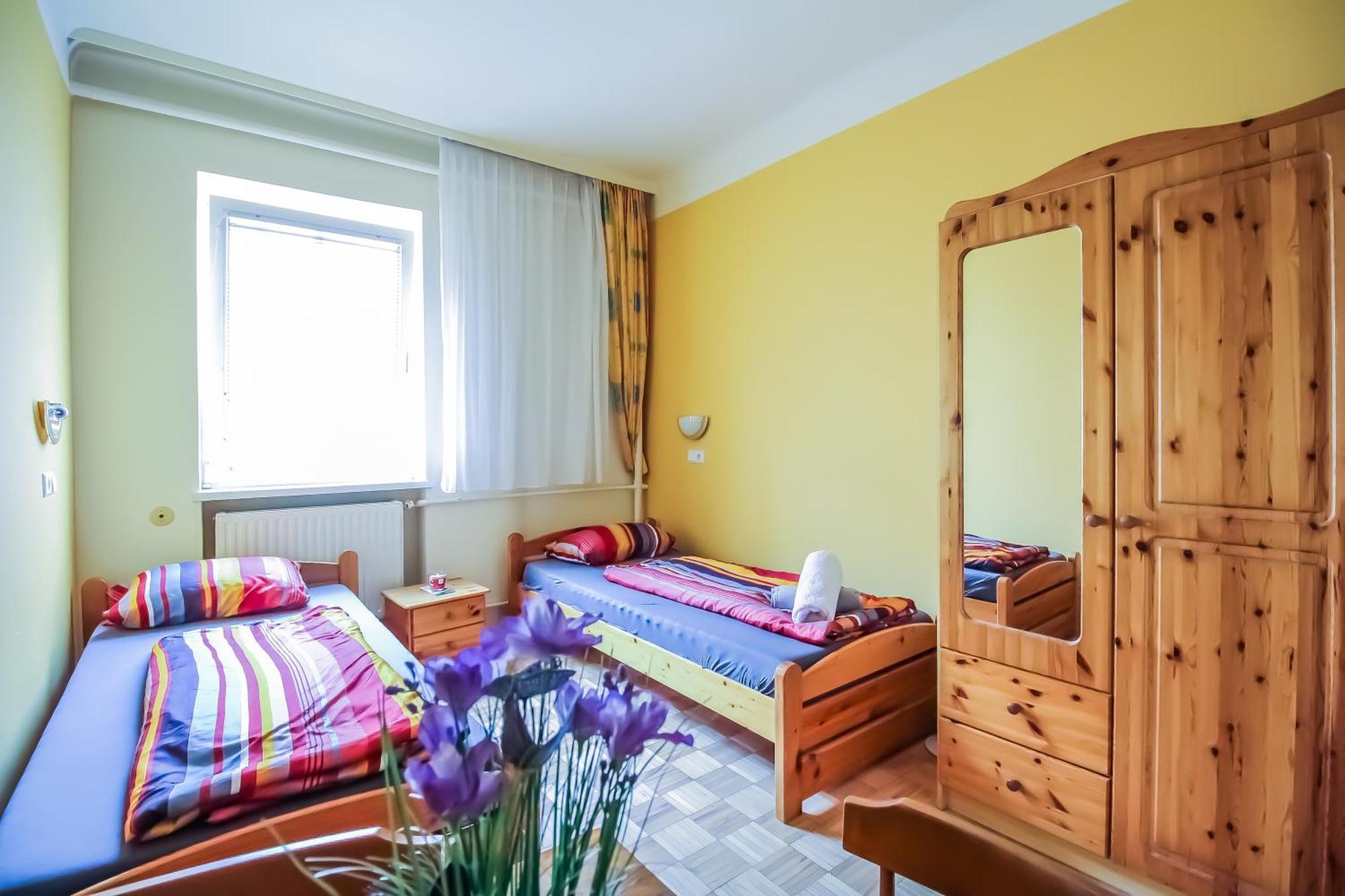 Hospedagem domiciliar Double In Hutteldorfer Strasse Area *