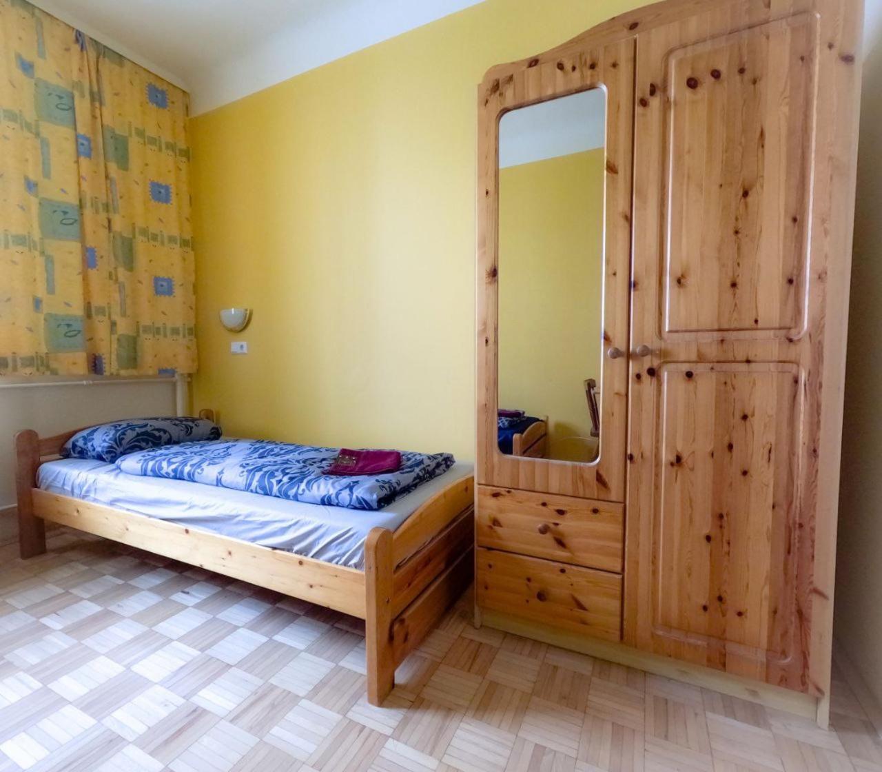 Hospedagem domiciliar Double In Hutteldorfer Strasse Area