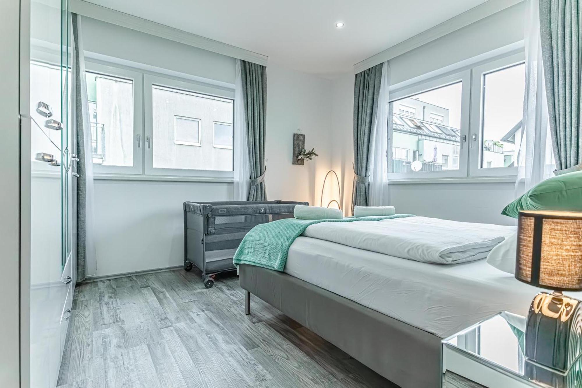 Luxury 6br-4ba With Private Pool & Sauna - Pets Allowed Villa *