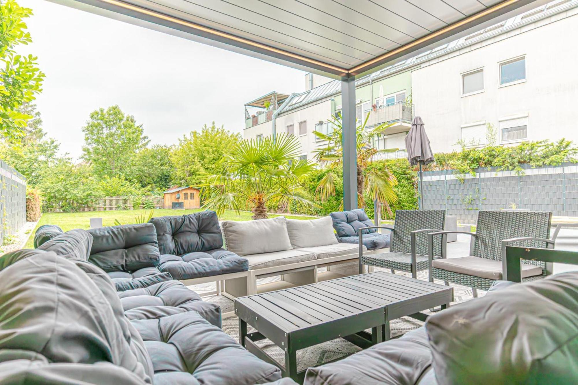 Luxury 6br-4ba With Private Pool & Sauna - Pets Allowed * Wien