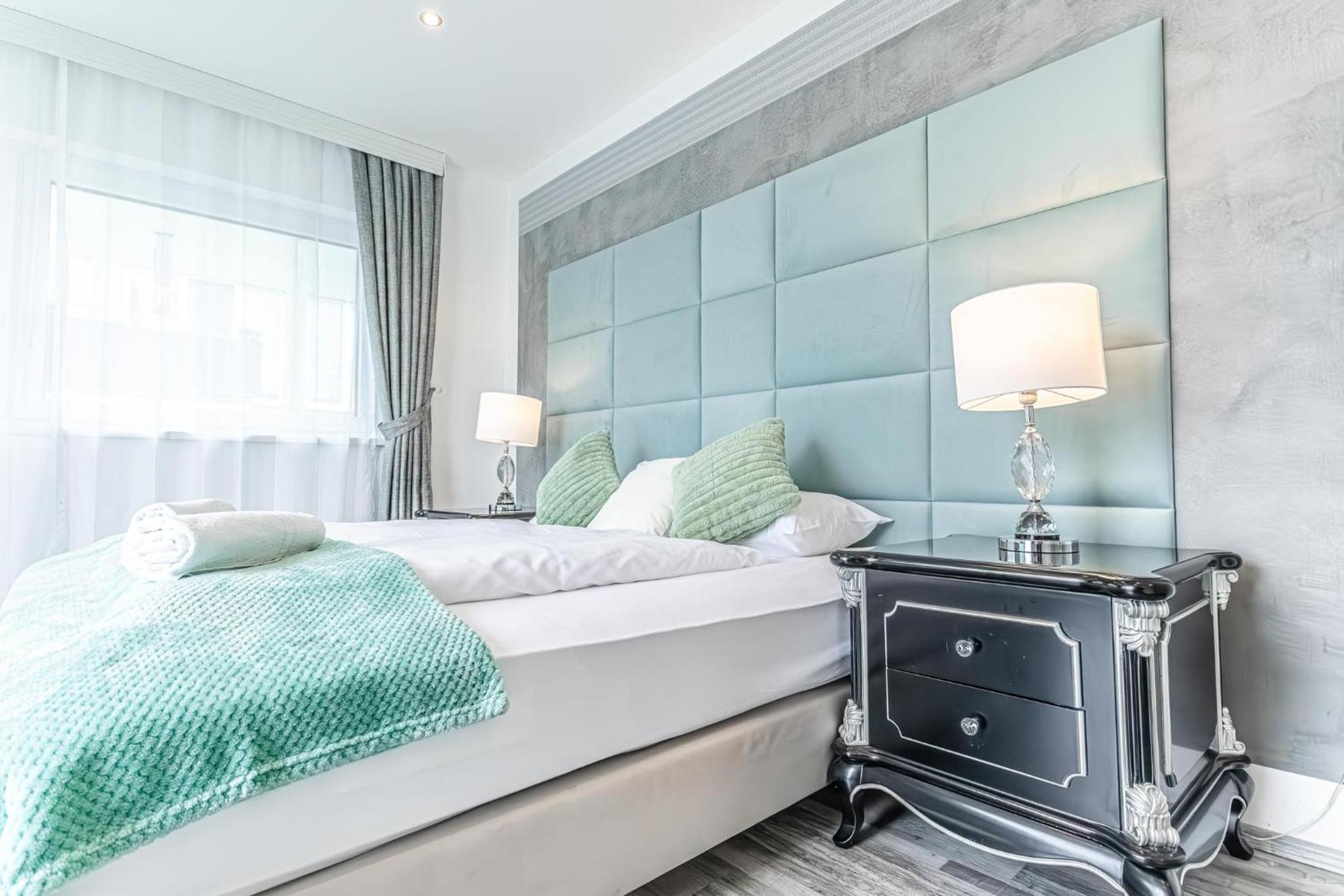 Luxury 6br-4ba With Private Pool & Sauna - Pets Allowed Villa Wien