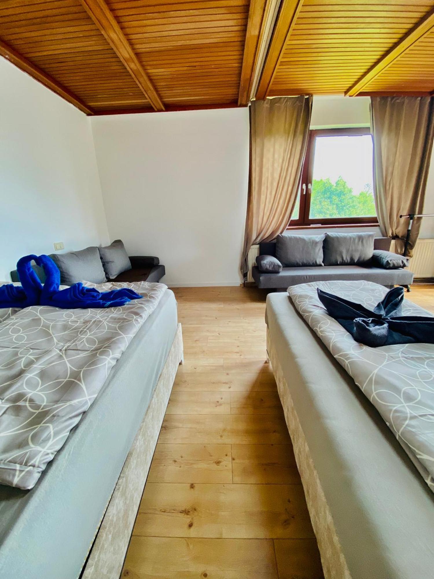 Family In Am Schopfwerk Area Homestay *