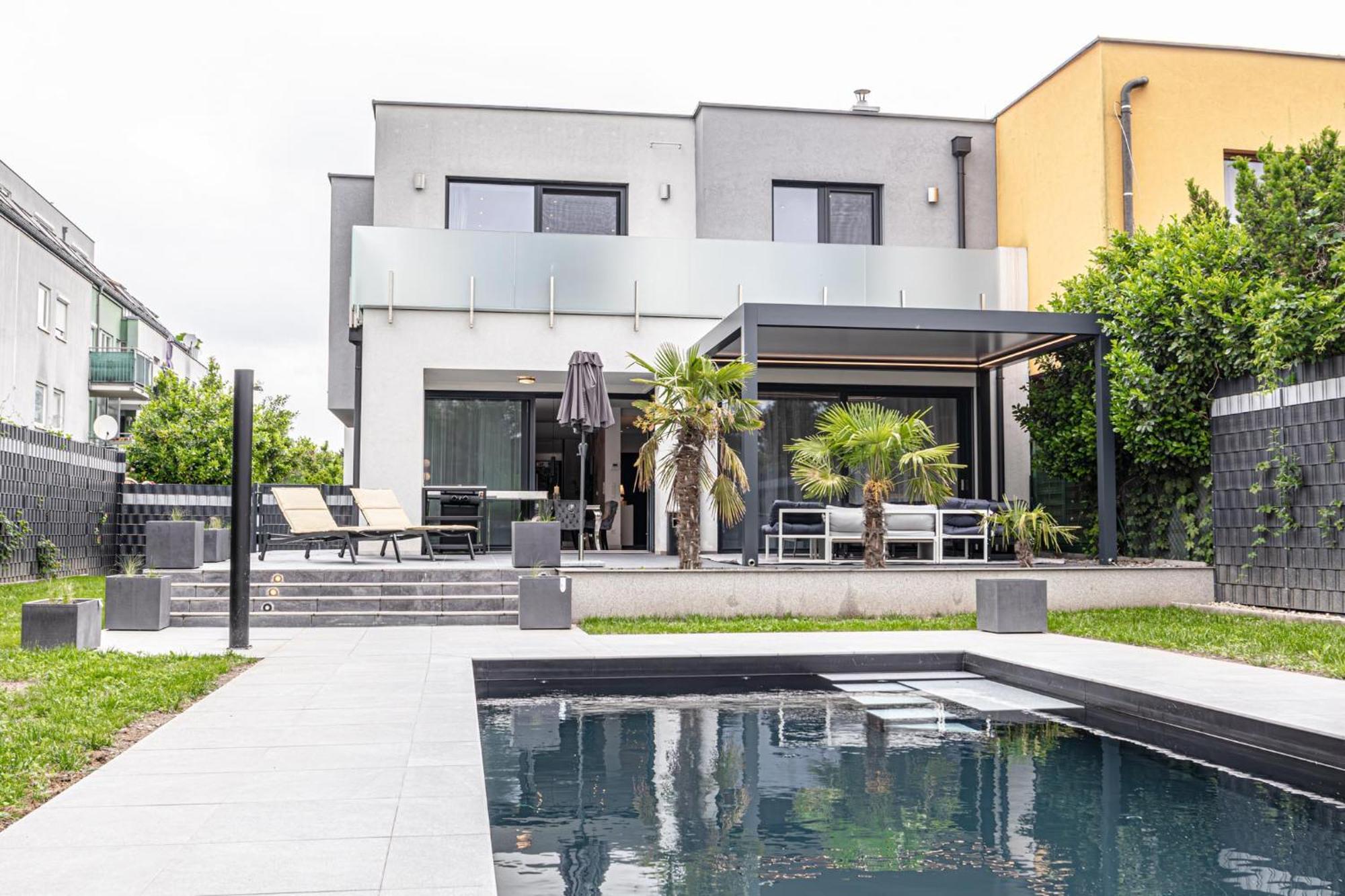 Luxury 6br-4ba With Private Pool & Sauna - Pets Allowed * Wien