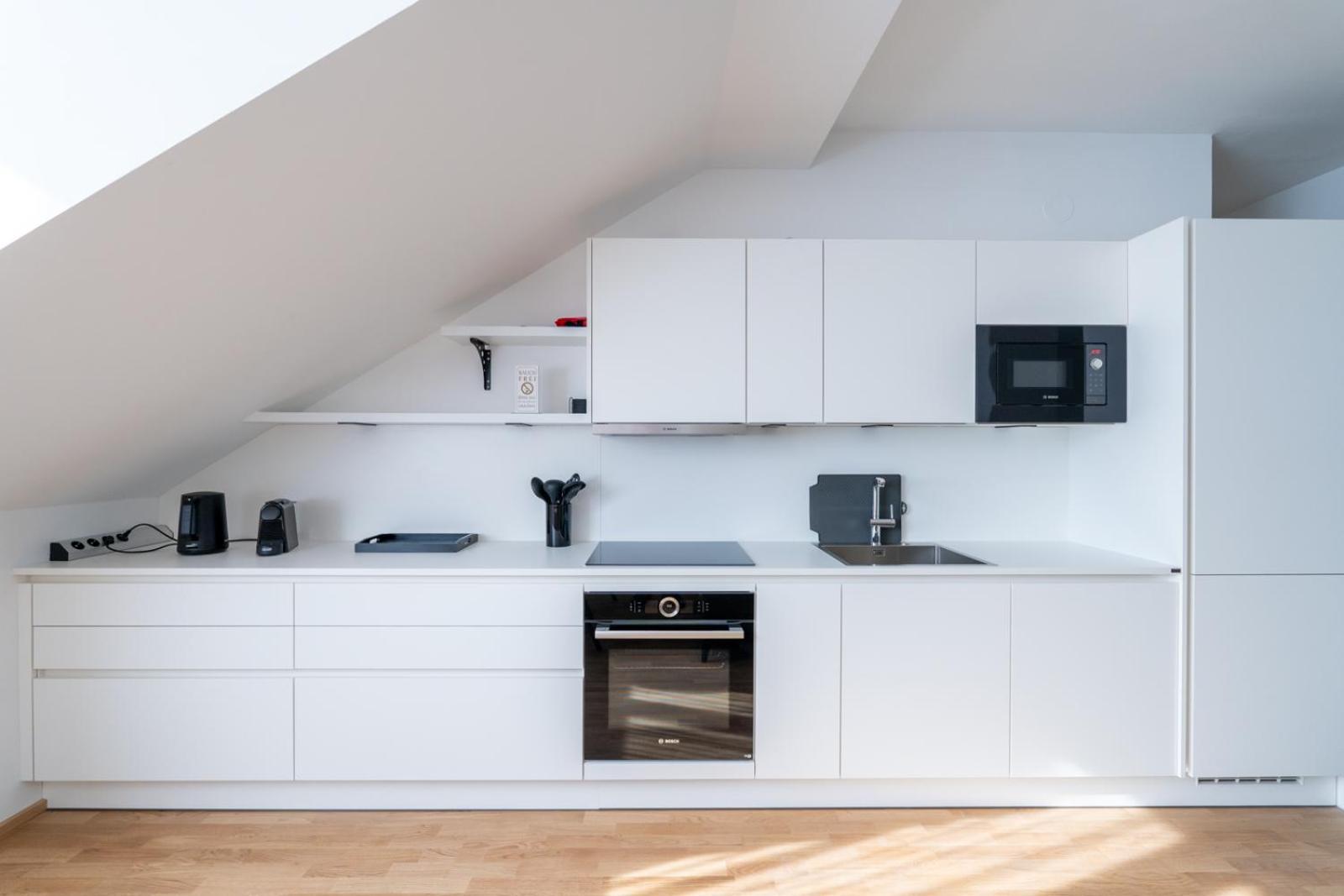 Luxurious 70 M2 With Balcony & Air Conditioning Apartment Wien