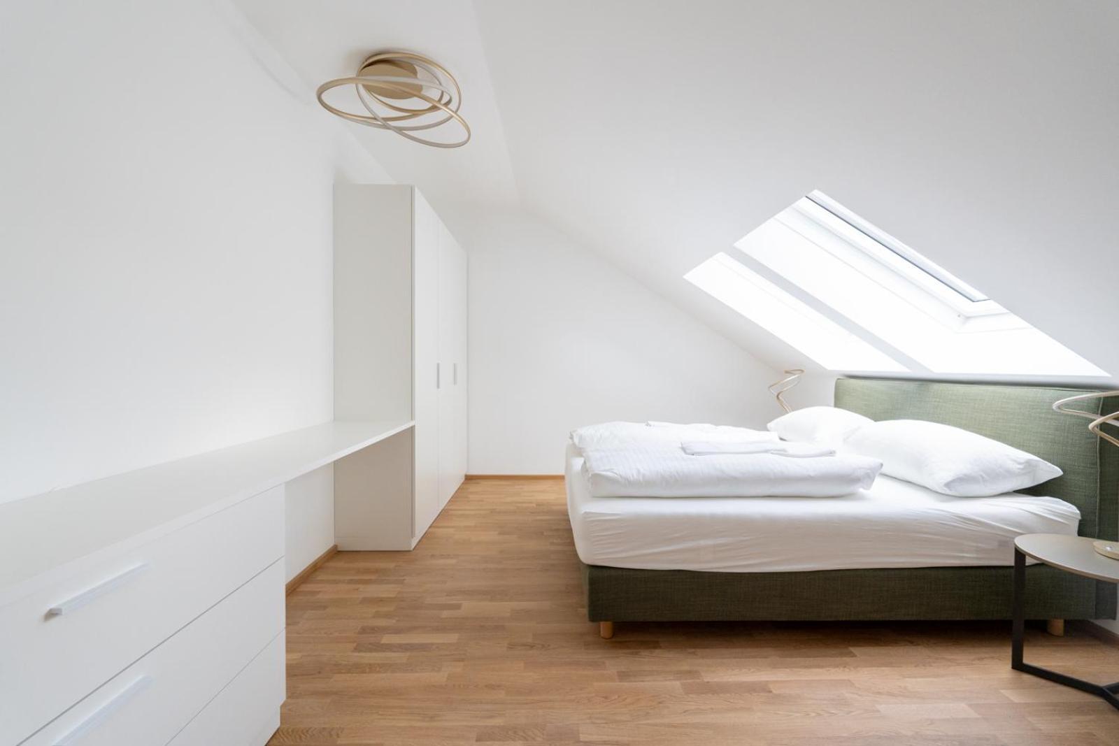 Luxurious 70 M2 With Balcony & Air Conditioning Apartment