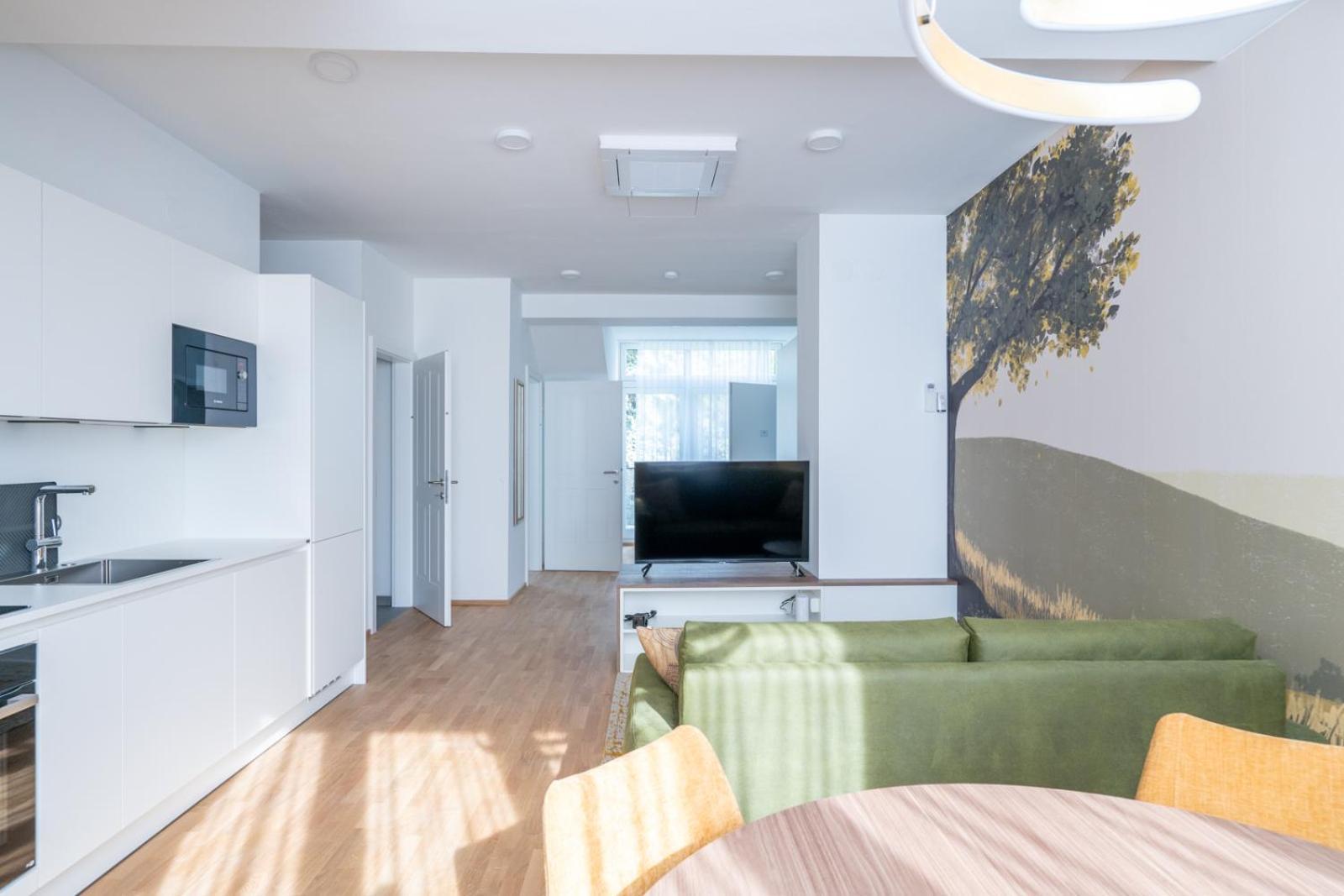 Apartment Luxurious 70 M2 With Balcony & Air Conditioning Wien