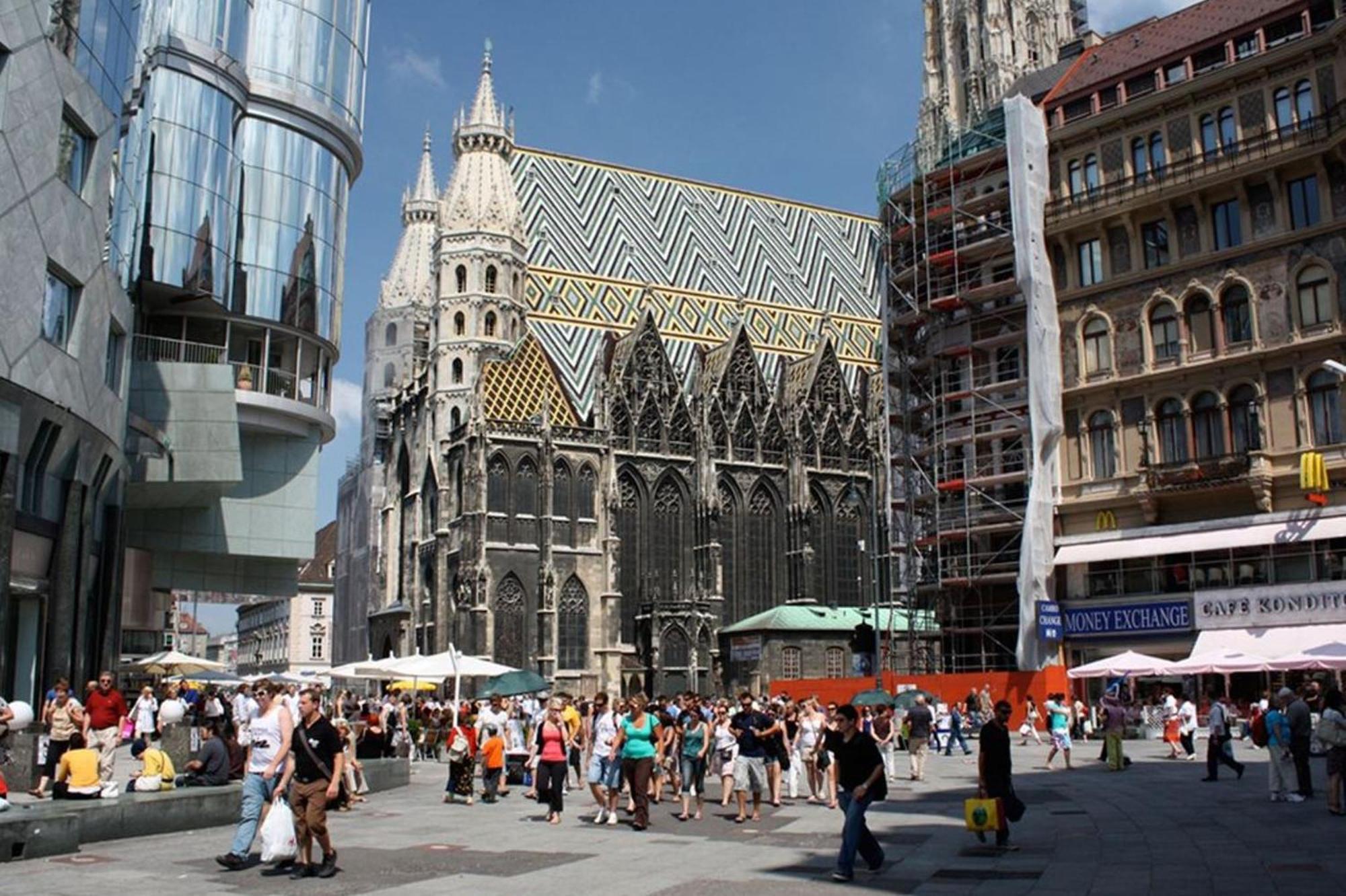 Sonnenfelsgasse * Vienna
