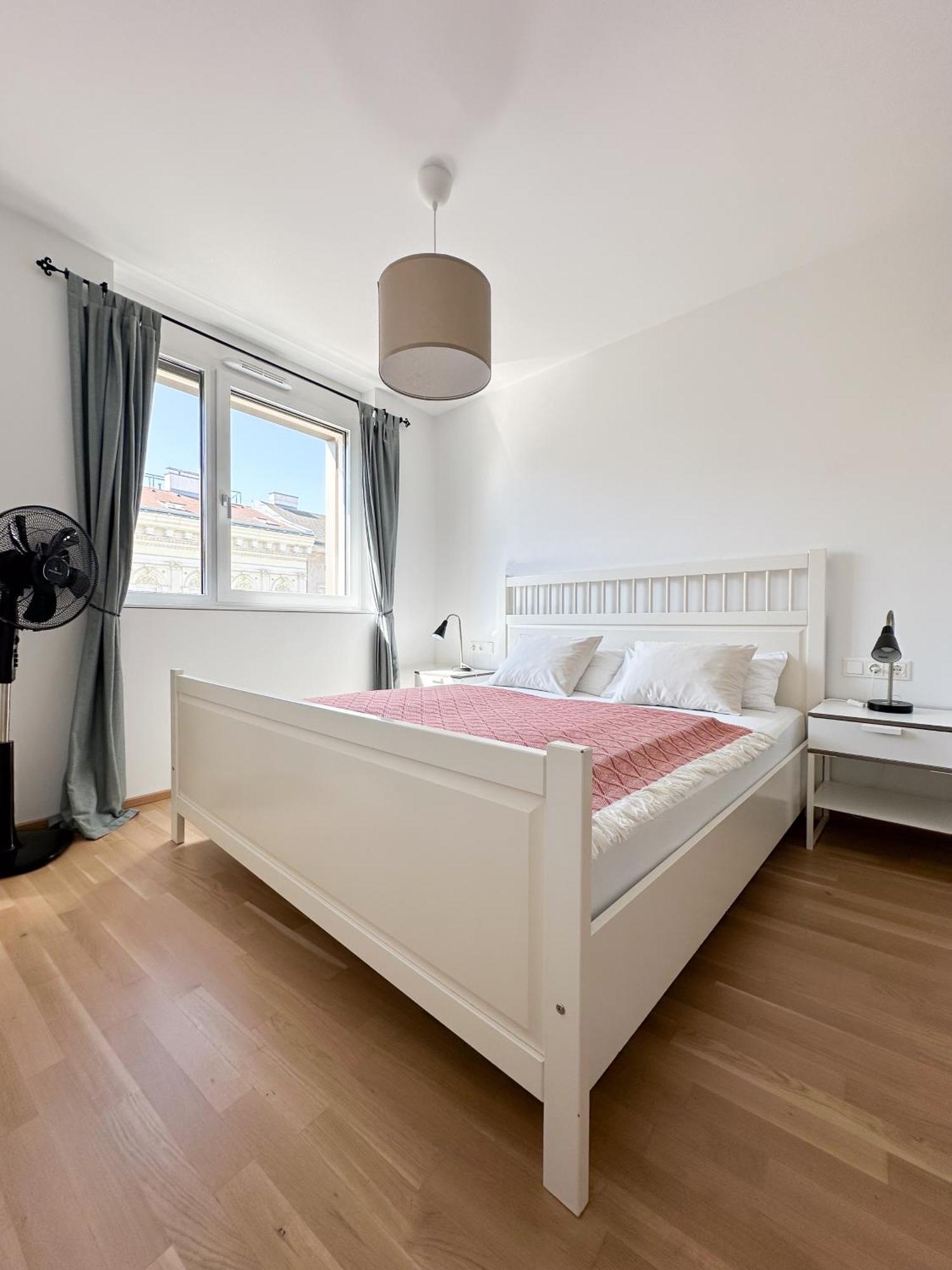 Apartment Sunny Side Up *