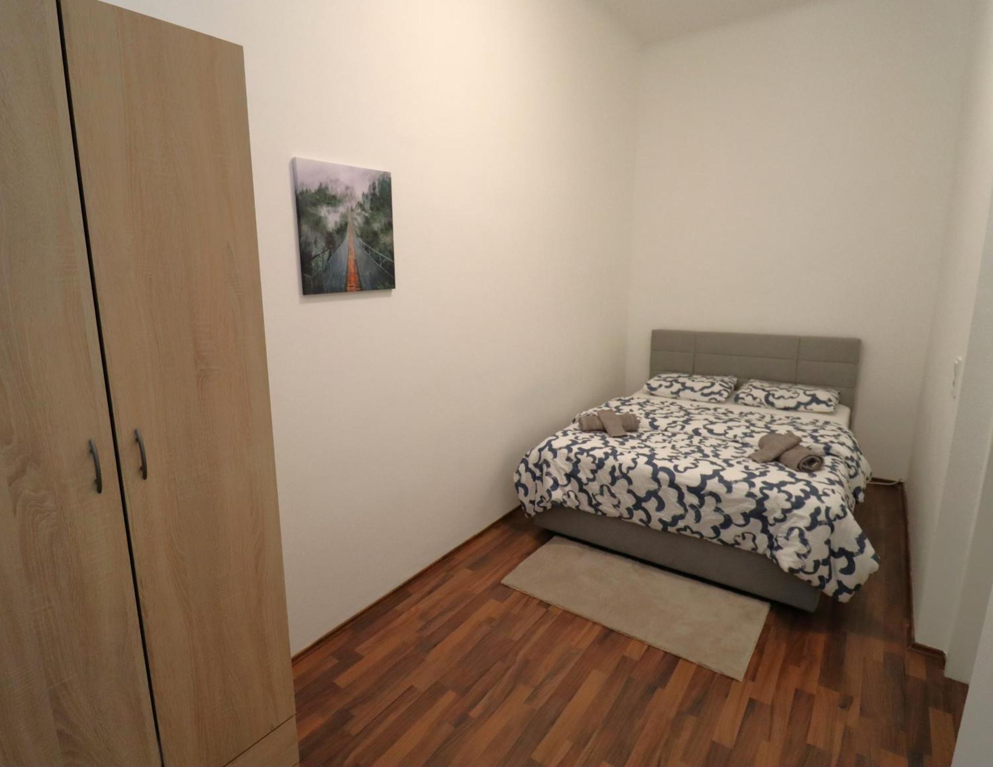Cityplaza - 1020 Apartment