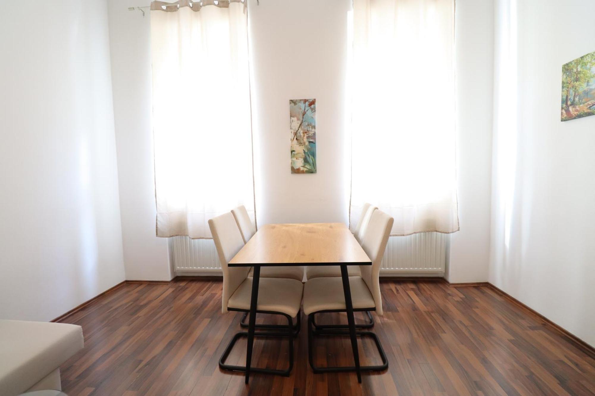 Apartment Cityplaza - 1020 *