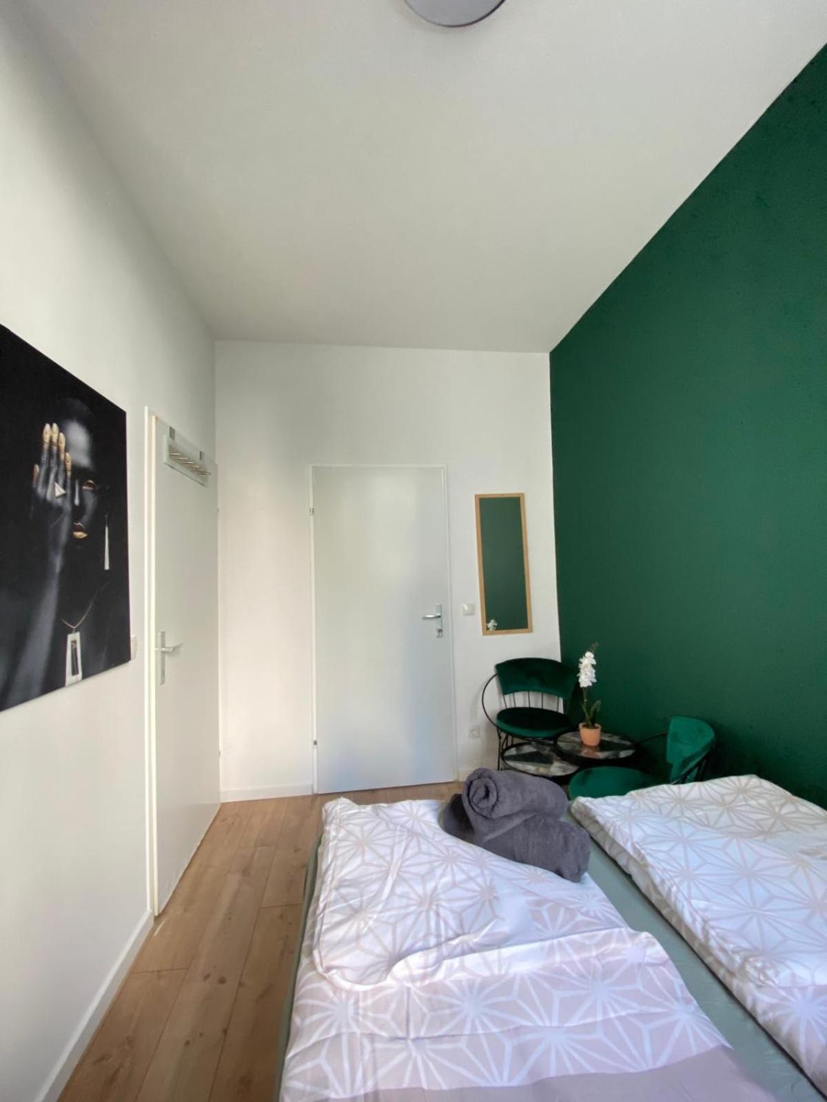8 Fully Equipped Studio Shared Apt W Terrace Margareten Apartment *
