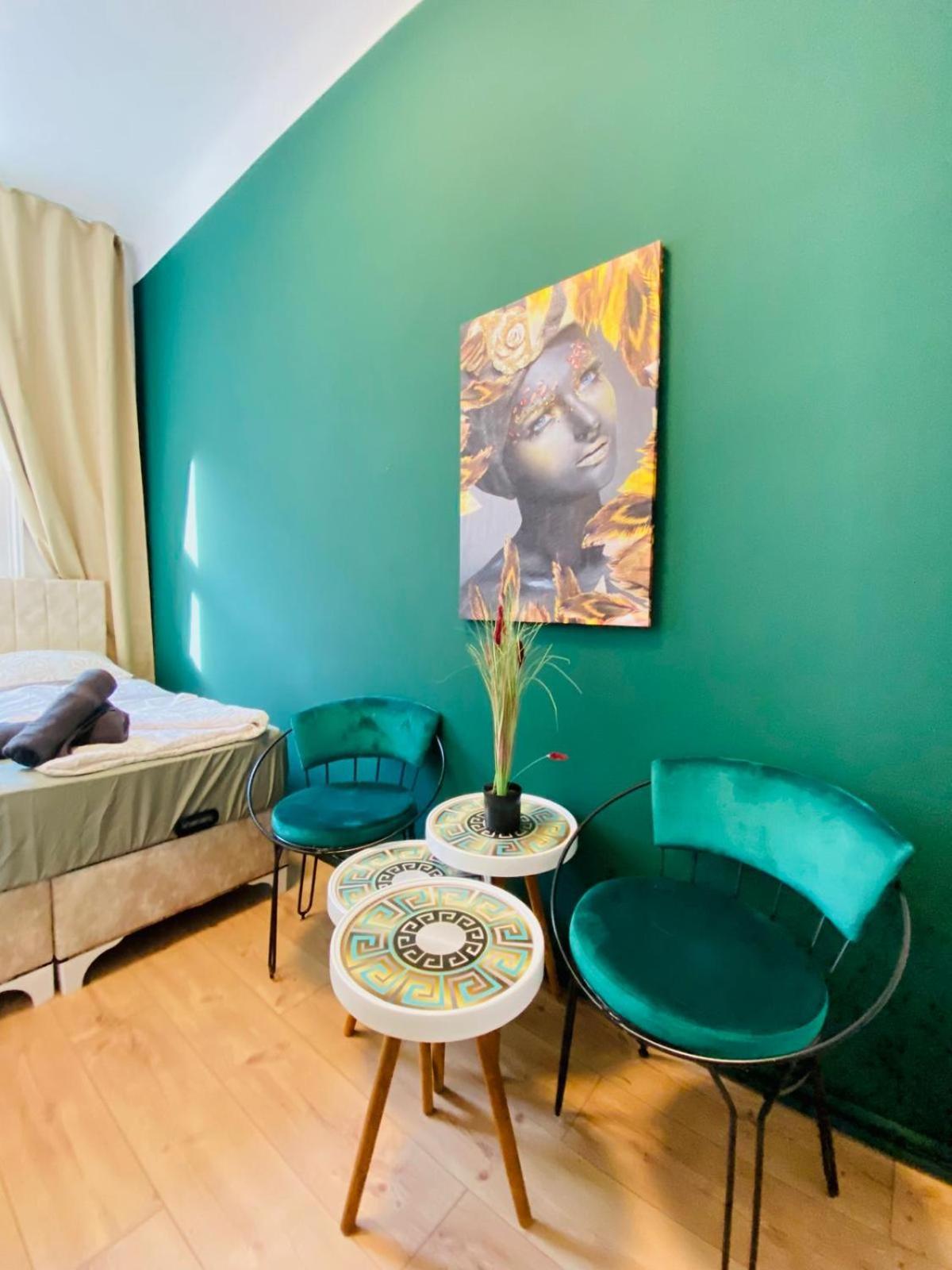 Apartment 8 Fully Equipped Studio Shared Apt W Terrace Margareten *