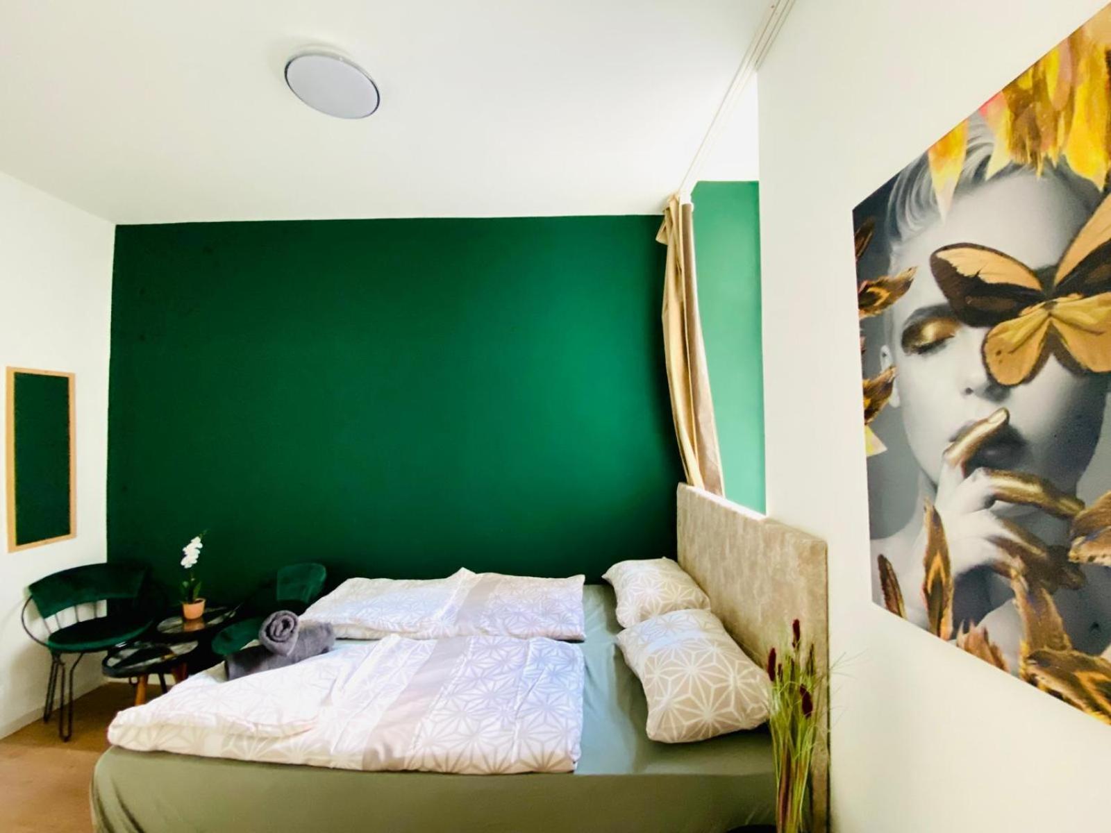 8 Fully Equipped Studio Shared Apt W Terrace Margareten Vienna