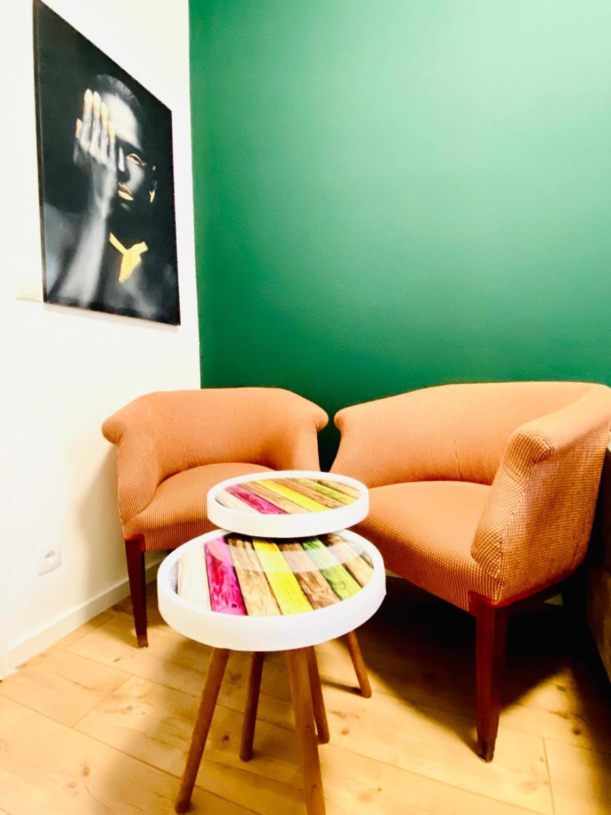 8 Fully Equipped Studio Shared Apt W Terrace Margareten Apartment *