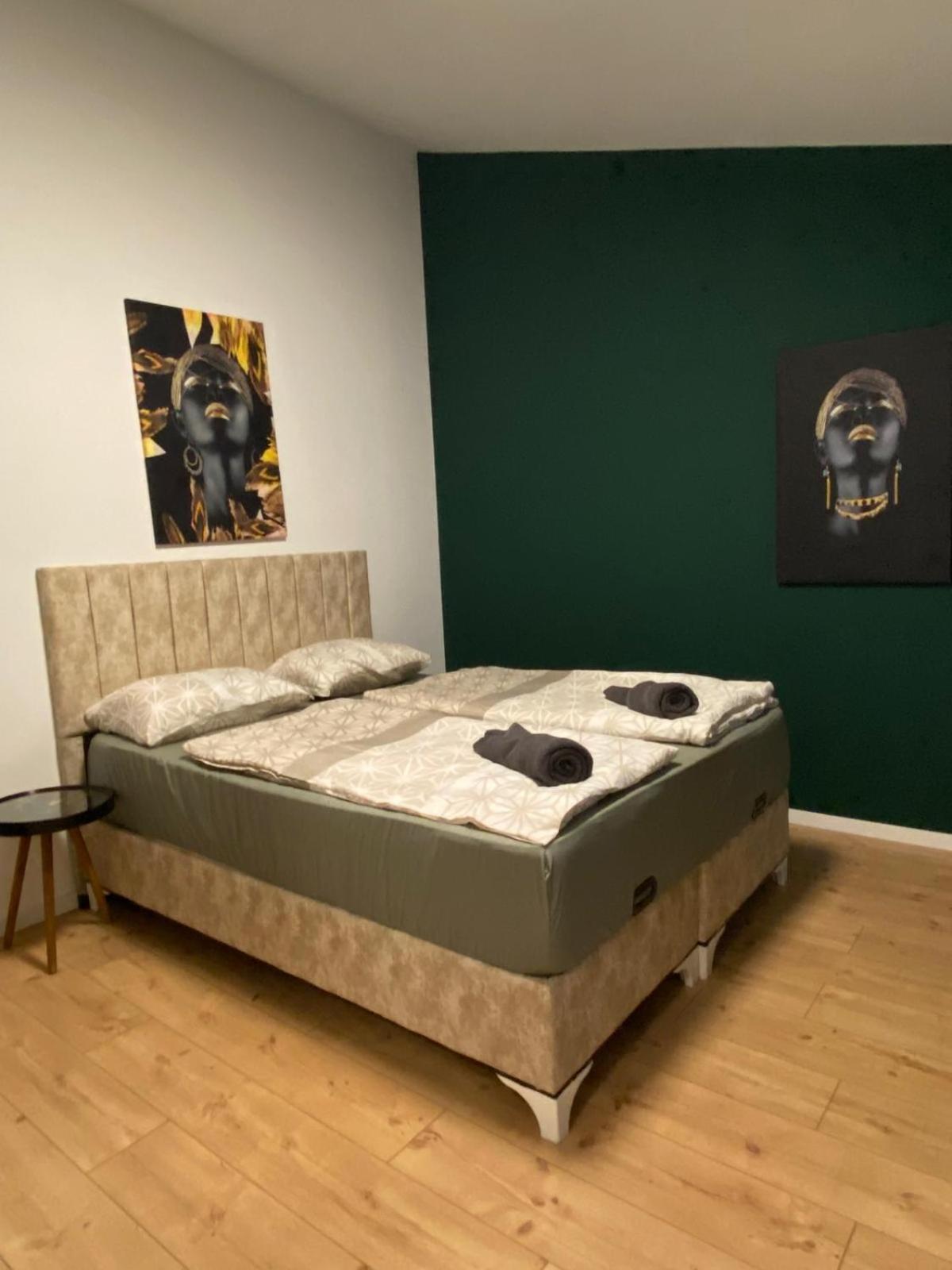 8 Fully Equipped Studio Shared Apt W Terrace Margareten * Vienna