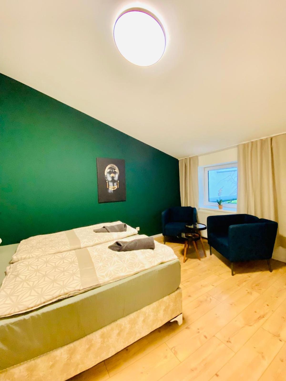 8 Fully Equipped Studio Shared Apt W Terrace Margareten Vienna
